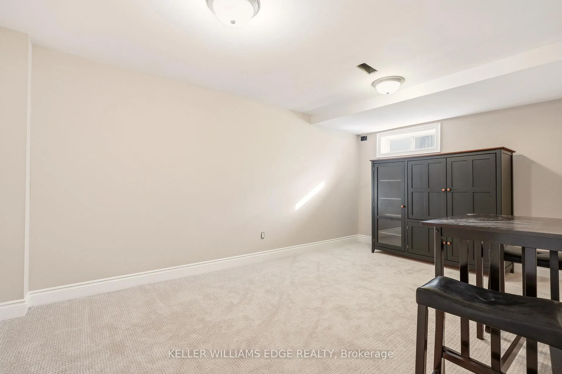 Photo 22 of 1528 Westminster Place, Burlington, Mountainside — HOMEH