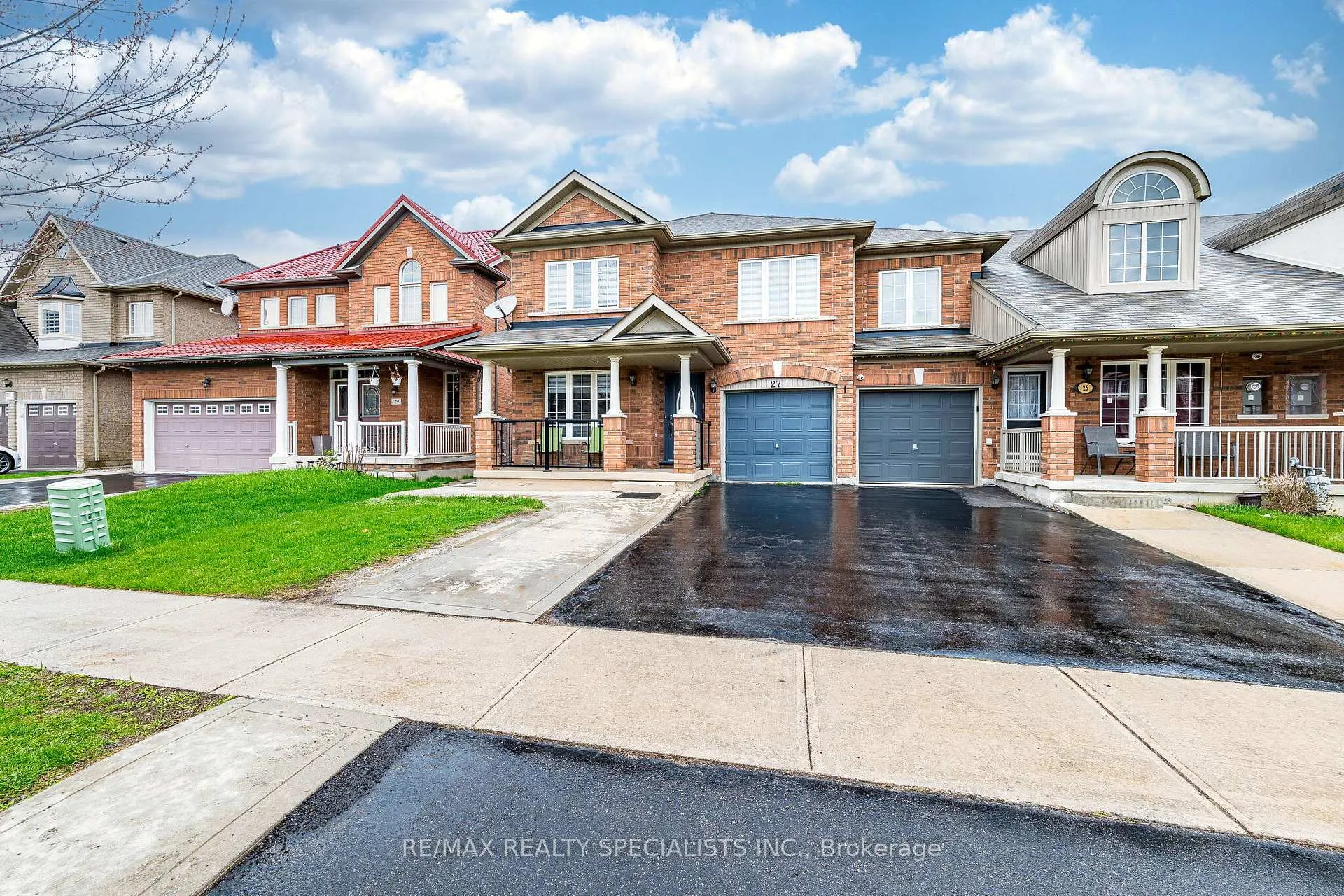 Photo 3 of 27 Wall Street, Brampton, Sandringham-Wellington — HOMEH