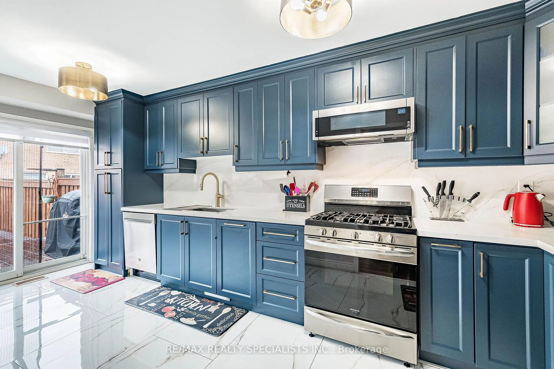 Photo 23 of 27 Wall Street, Brampton, Sandringham-Wellington — HOMEH