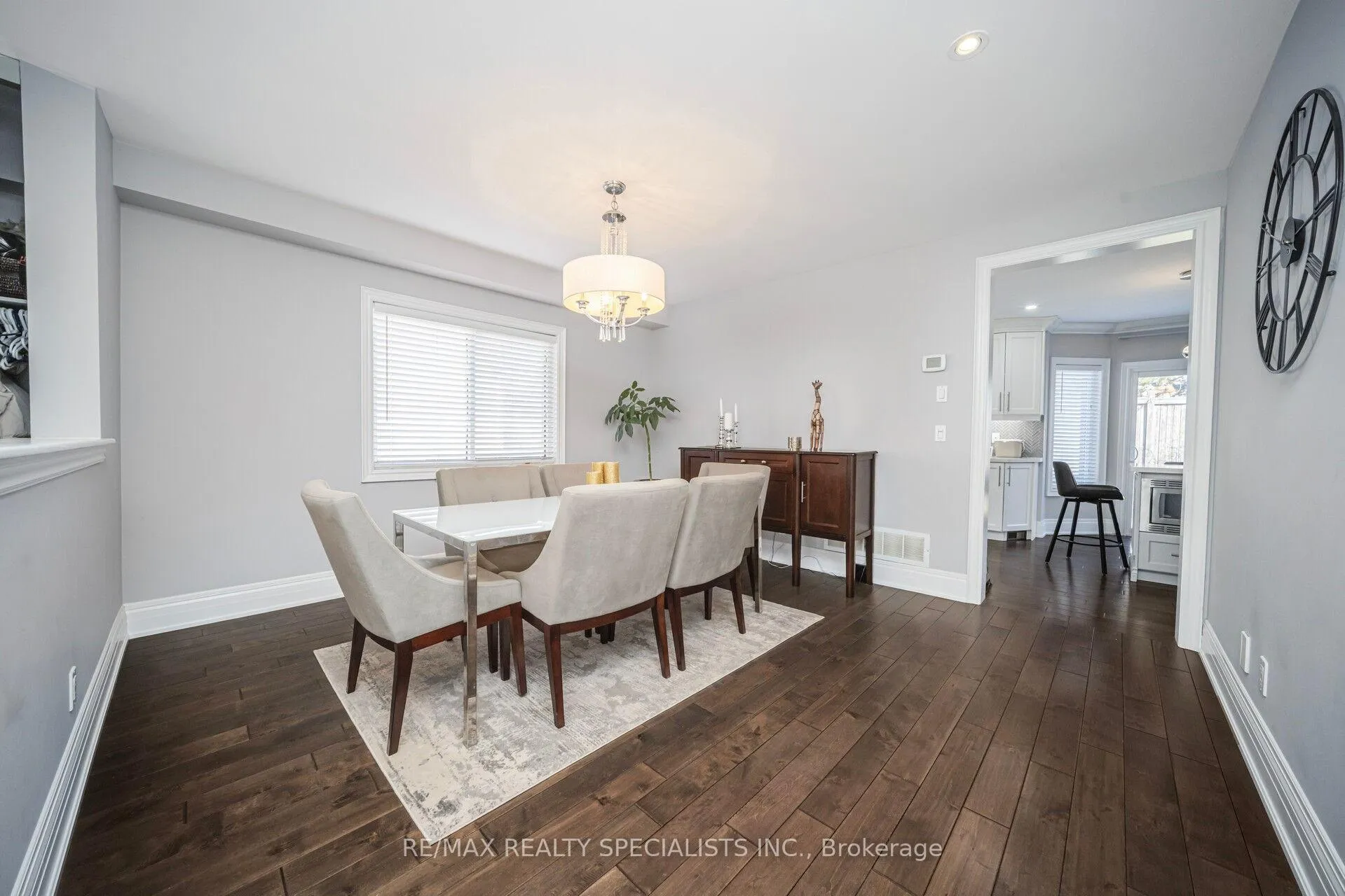 Photo 11 of 44 Dunvegan Crescent, Brampton, Fletcher's Meadow — HOMEH