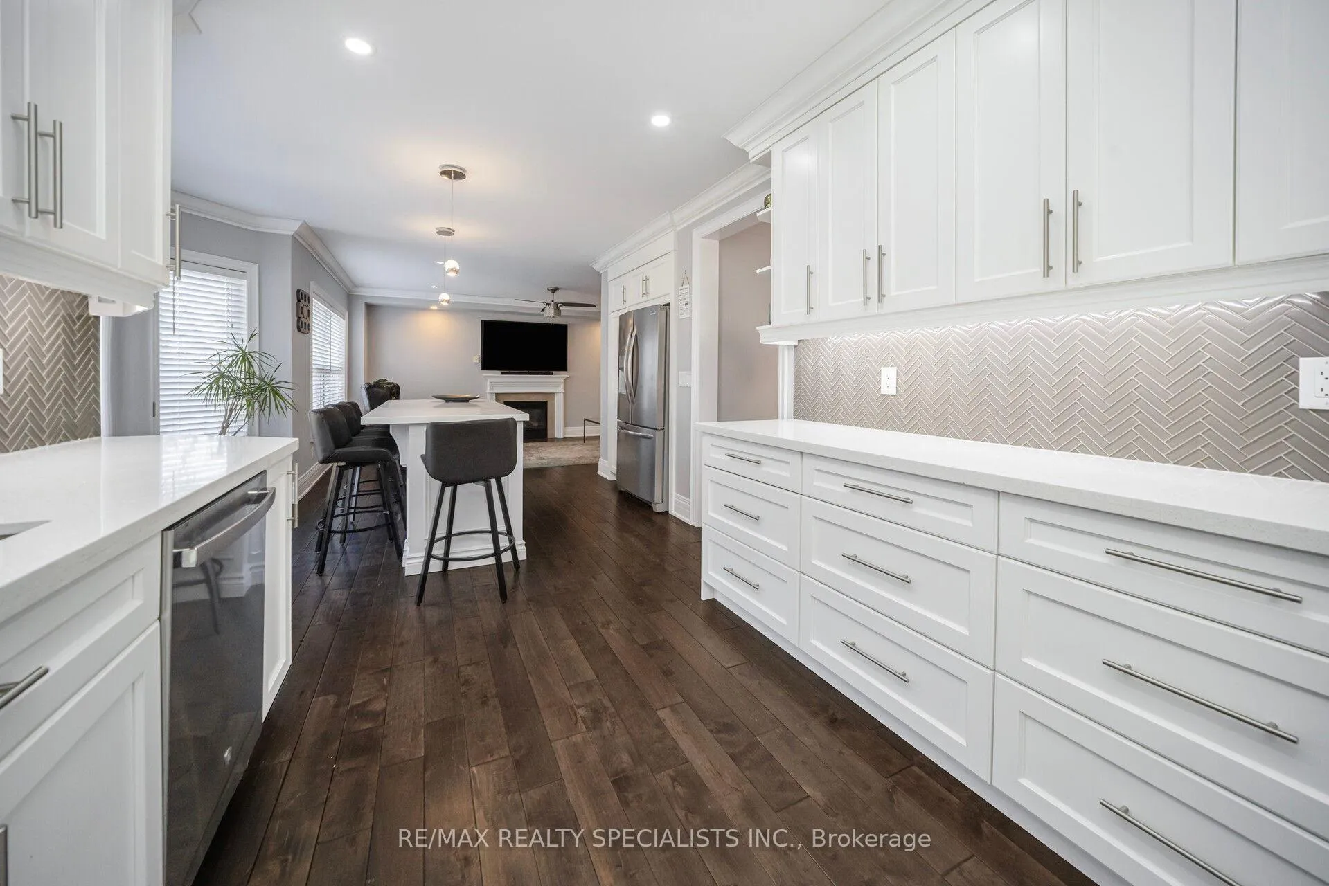 Photo 19 of 44 Dunvegan Crescent, Brampton, Fletcher's Meadow — HOMEH