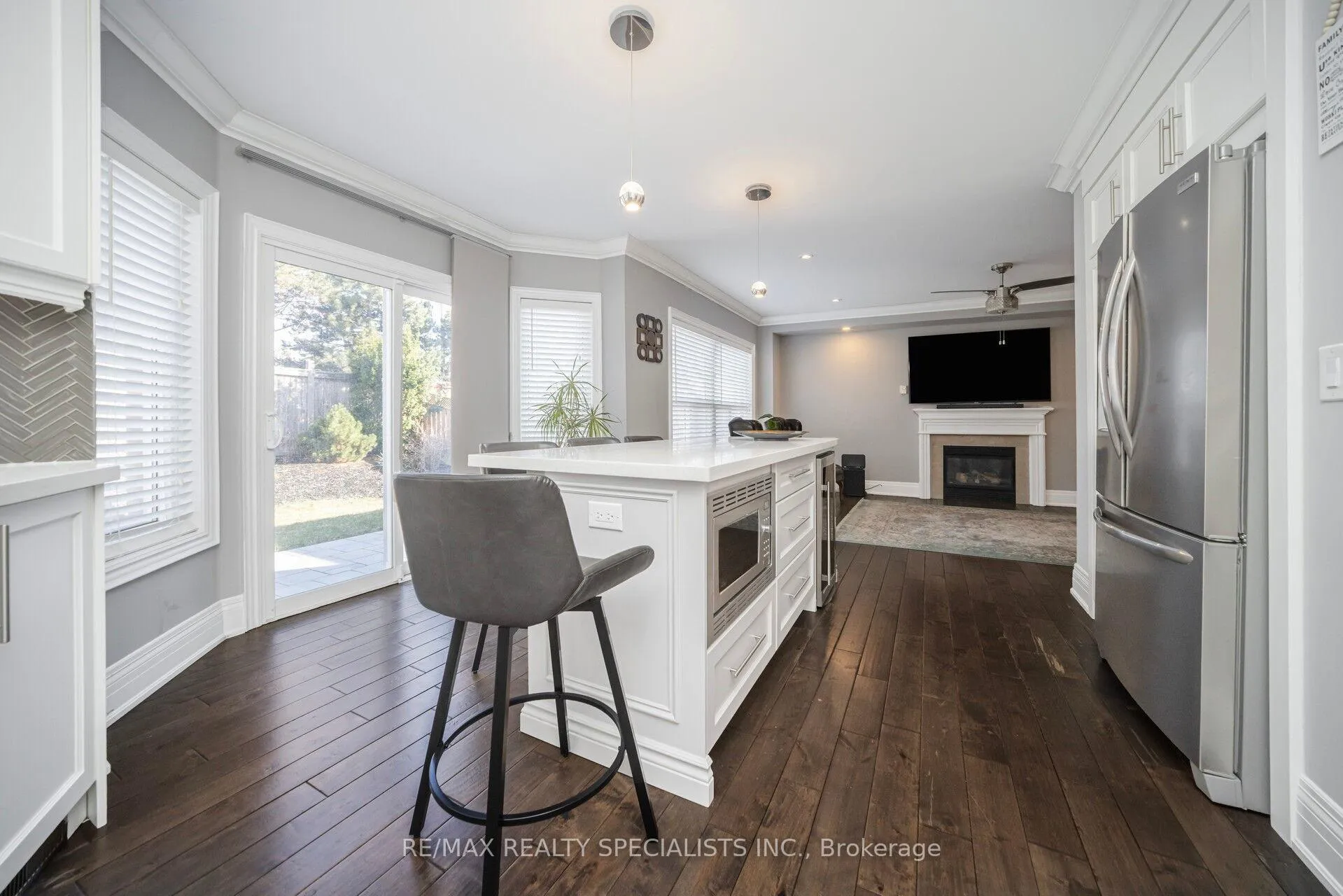 Photo 20 of 44 Dunvegan Crescent, Brampton, Fletcher's Meadow — HOMEH