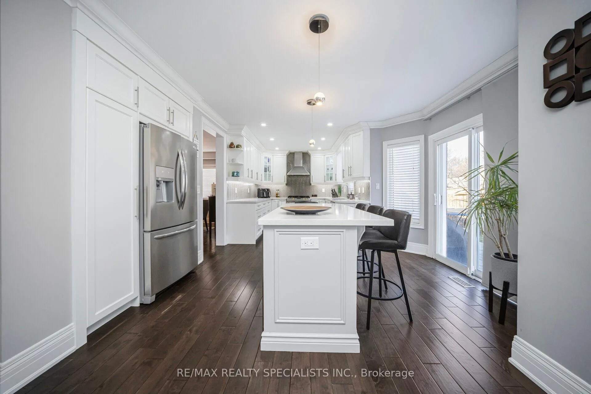 Photo 24 of 44 Dunvegan Crescent, Brampton, Fletcher's Meadow — HOMEH