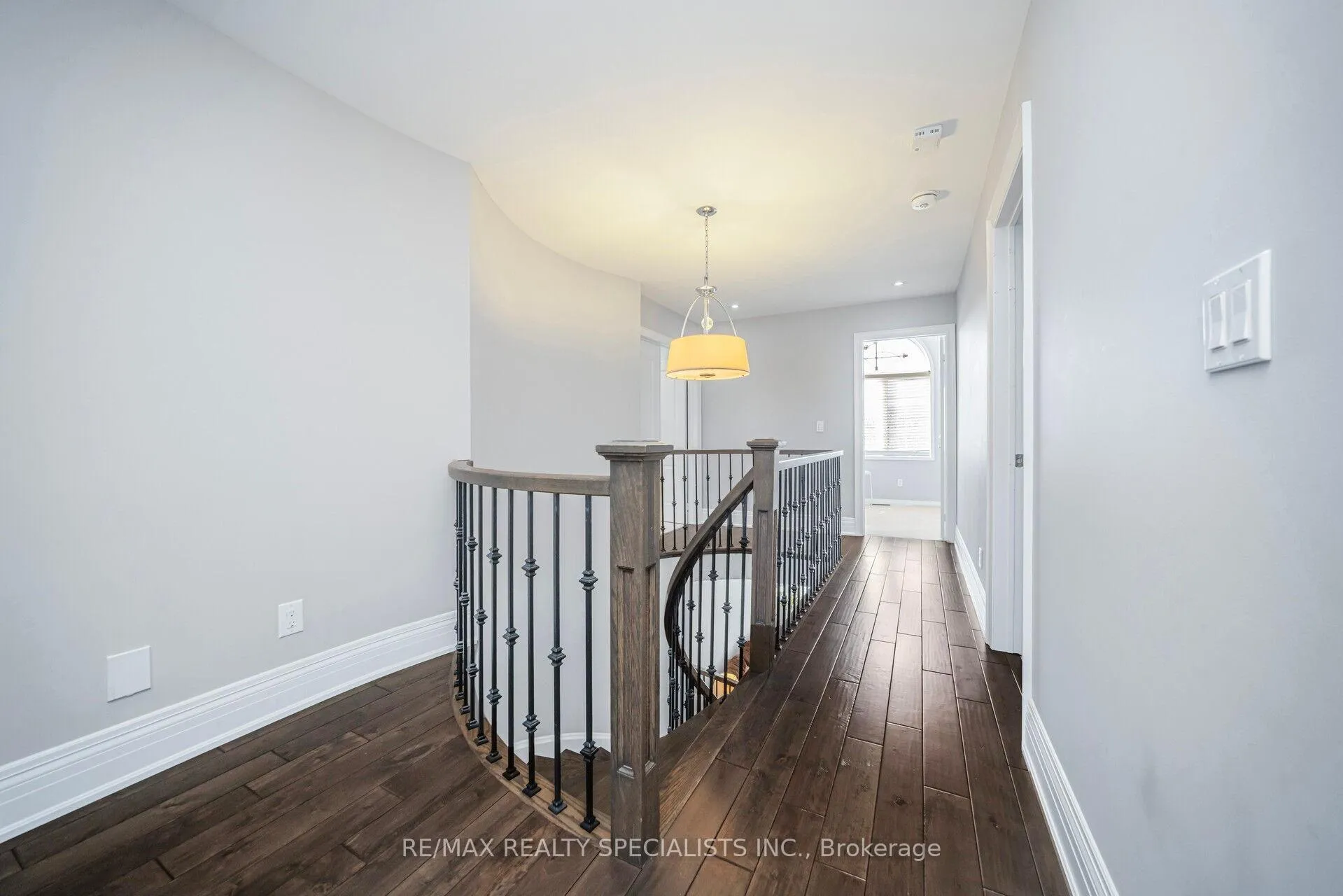 Photo 27 of 44 Dunvegan Crescent, Brampton, Fletcher's Meadow — HOMEH