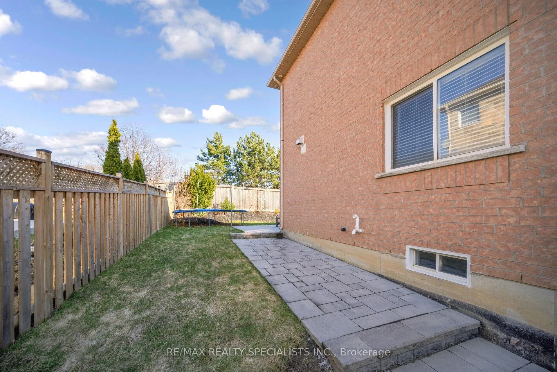 Photo 47 of 44 Dunvegan Crescent, Brampton, Fletcher's Meadow — HOMEH