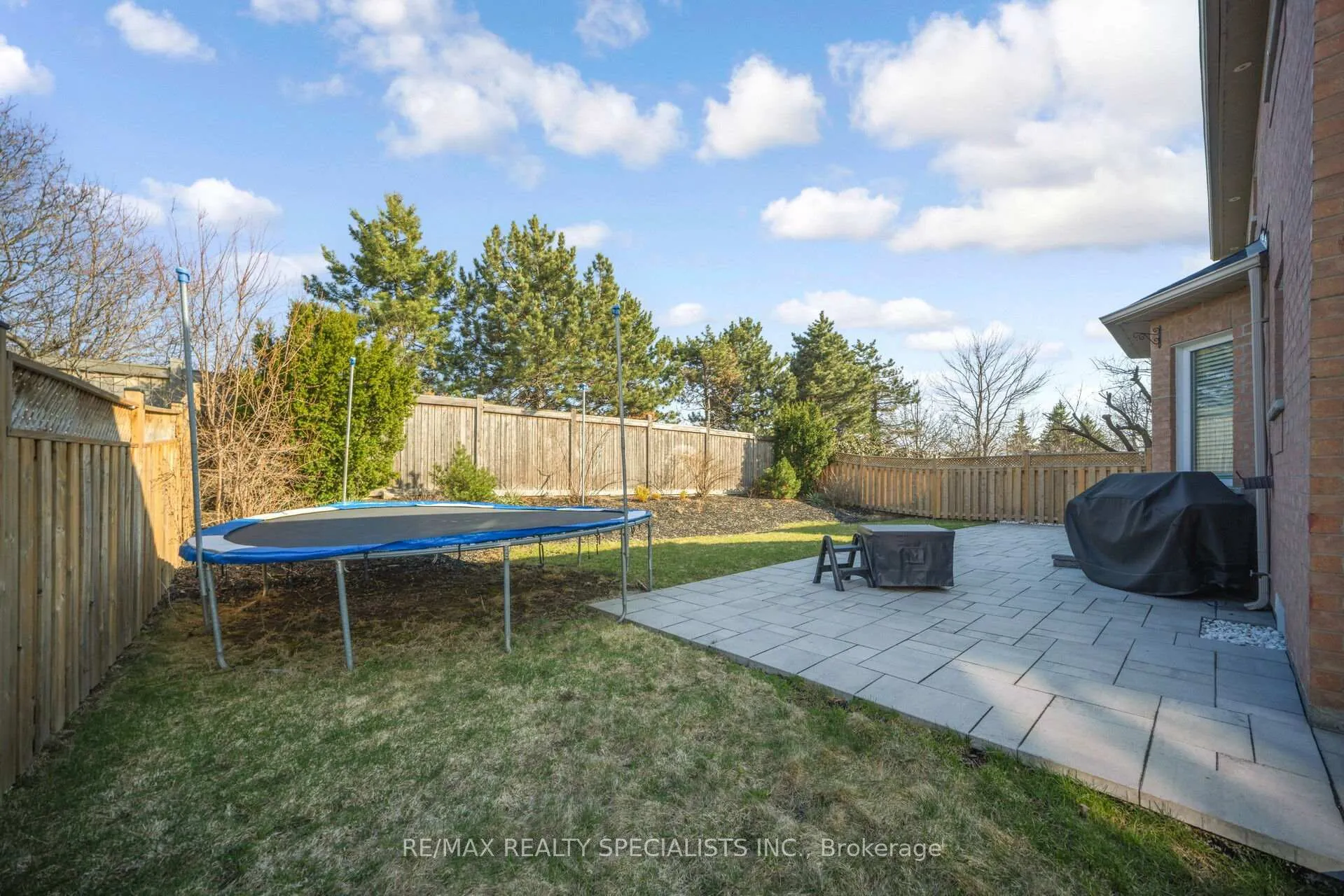 Photo 48 of 44 Dunvegan Crescent, Brampton, Fletcher's Meadow — HOMEH