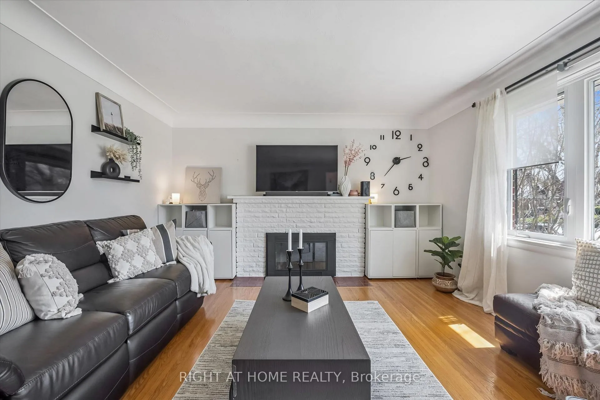 Photo 6 of 1275 Royal Drive, Burlington, Mountainside — HOMEH