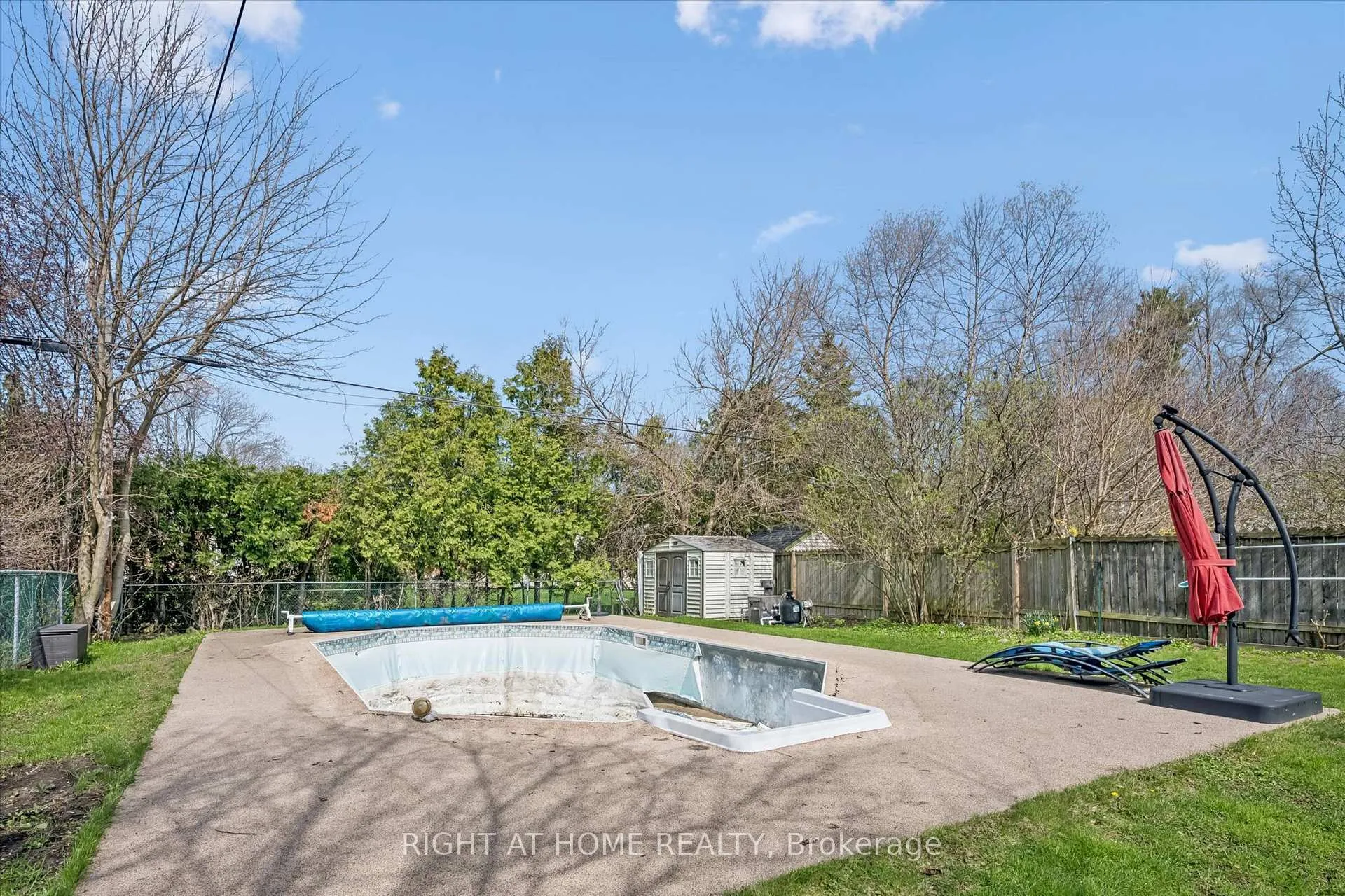 Photo 35 of 1275 Royal Drive, Burlington, Mountainside — HOMEH