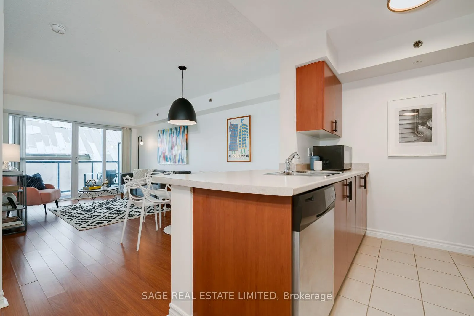 Photo 10 of Unit 311, 35 Saranac Boulevard, Toronto, Englemount-Lawrence — HOMEH