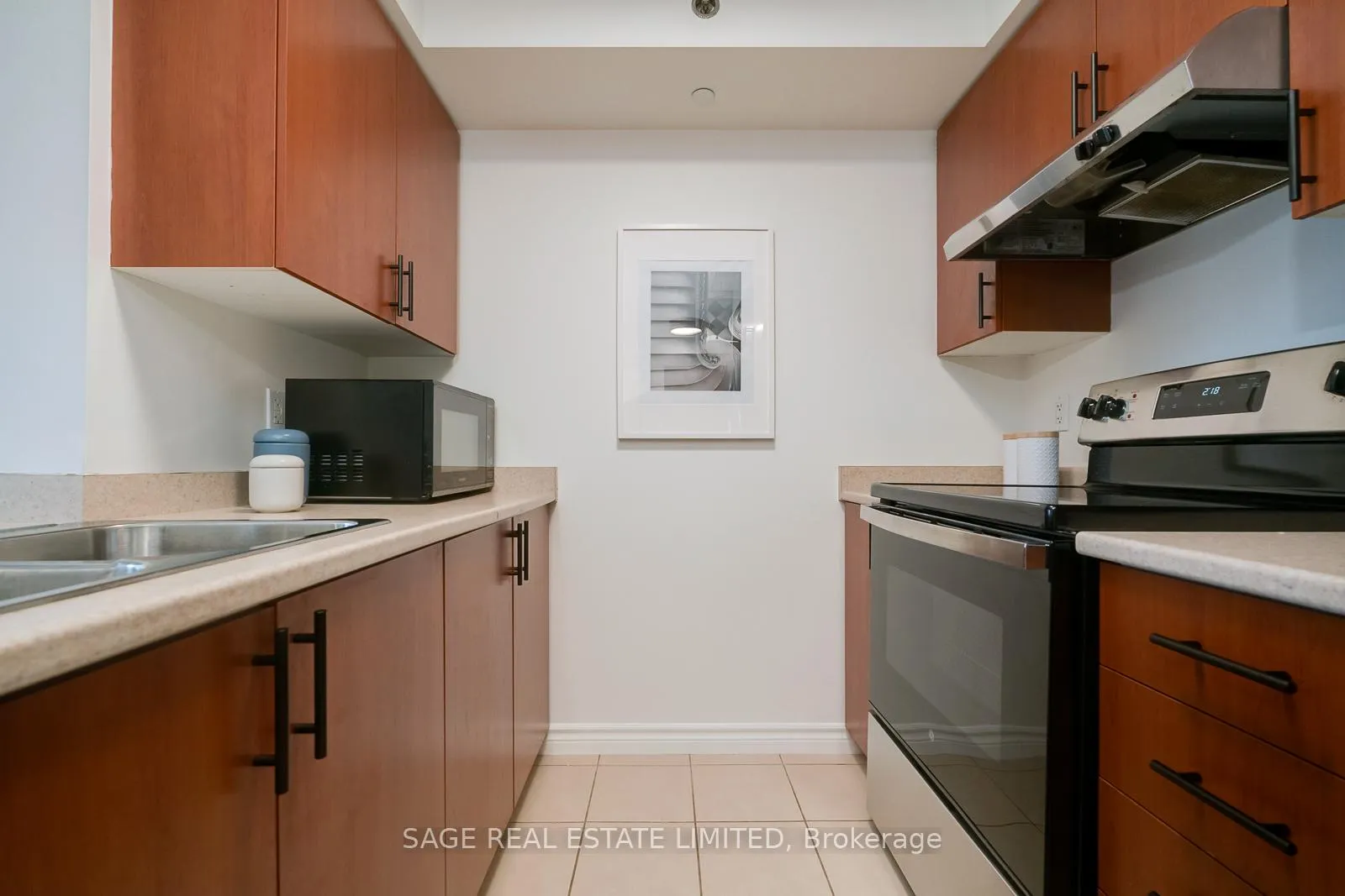 Photo 11 of Unit 311, 35 Saranac Boulevard, Toronto, Englemount-Lawrence — HOMEH