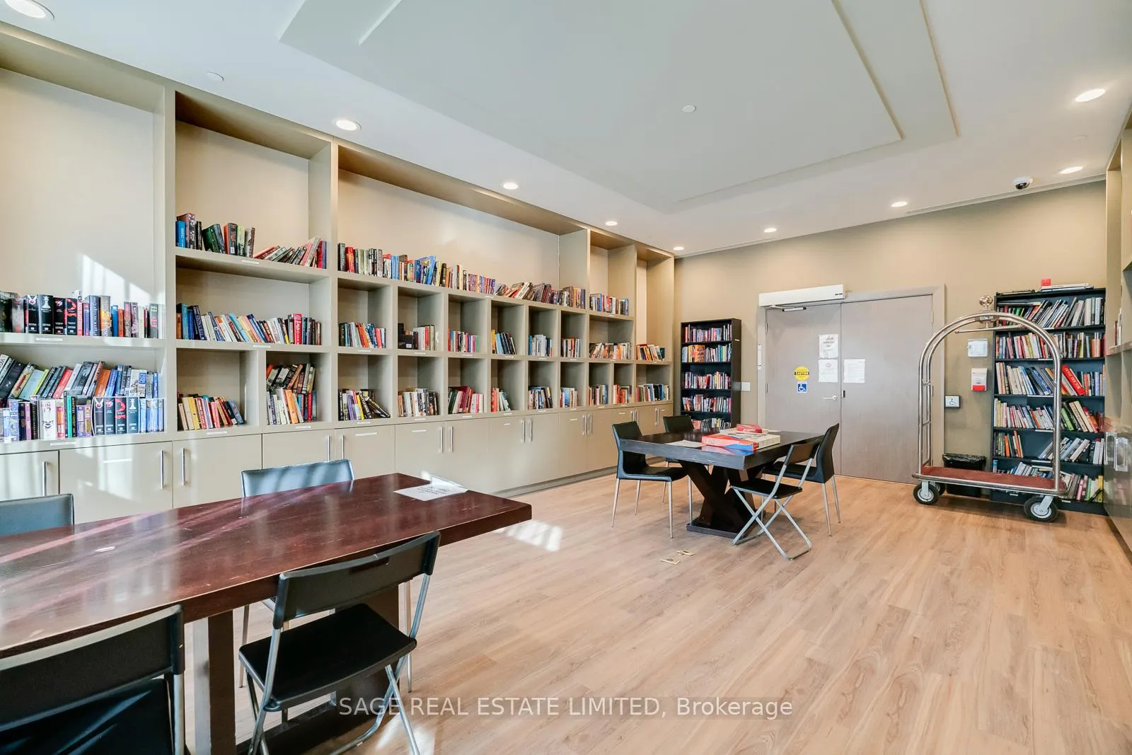 Photo 23 of Unit 311, 35 Saranac Boulevard, Toronto, Englemount-Lawrence — HOMEH