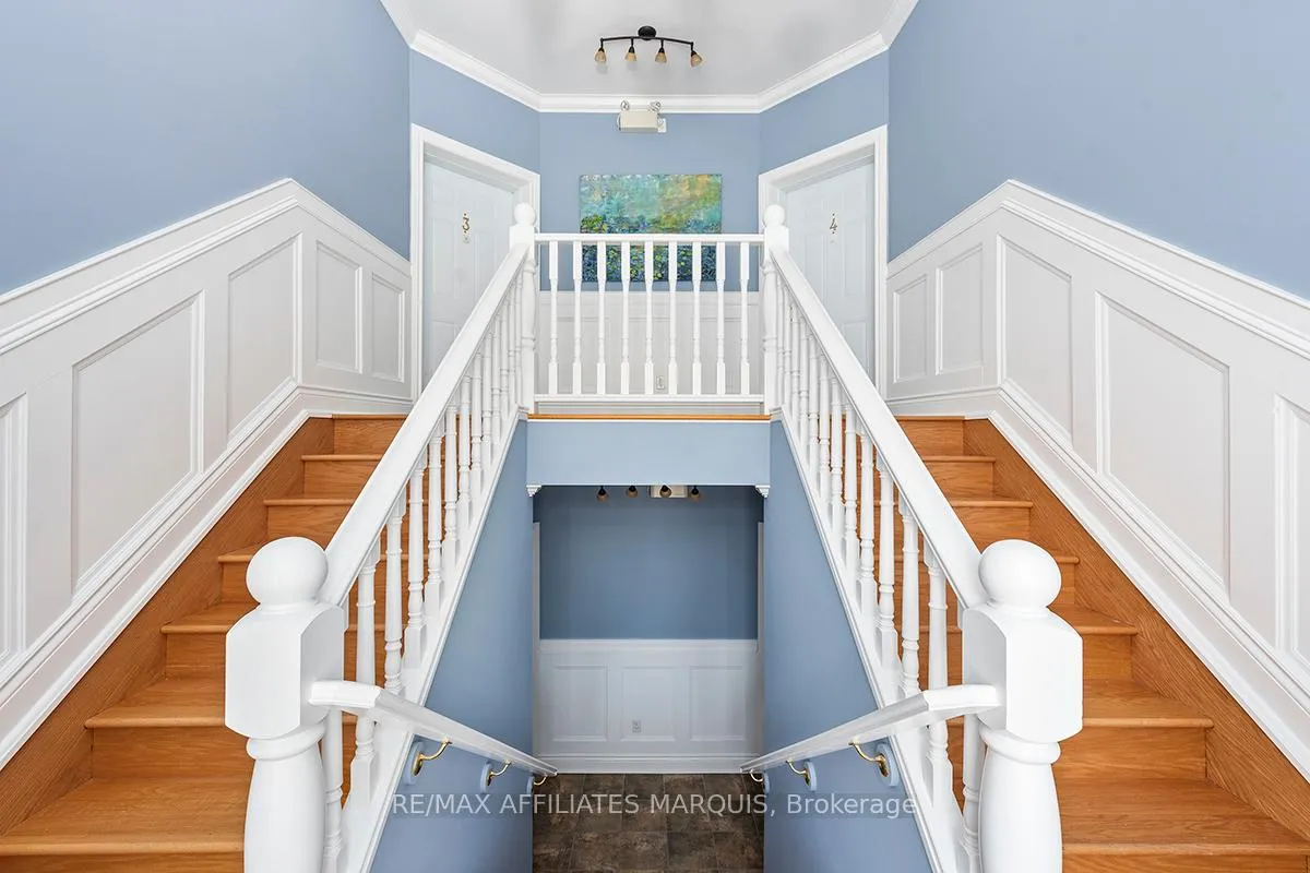 Photo 4 of Unit Unit 4, 98 Queen Street, Smiths Falls — HOMEH