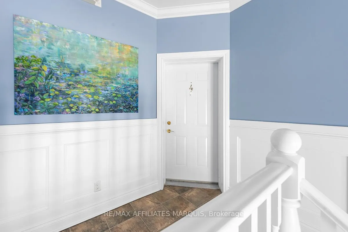 Photo 5 of Unit Unit 4, 98 Queen Street, Smiths Falls — HOMEH