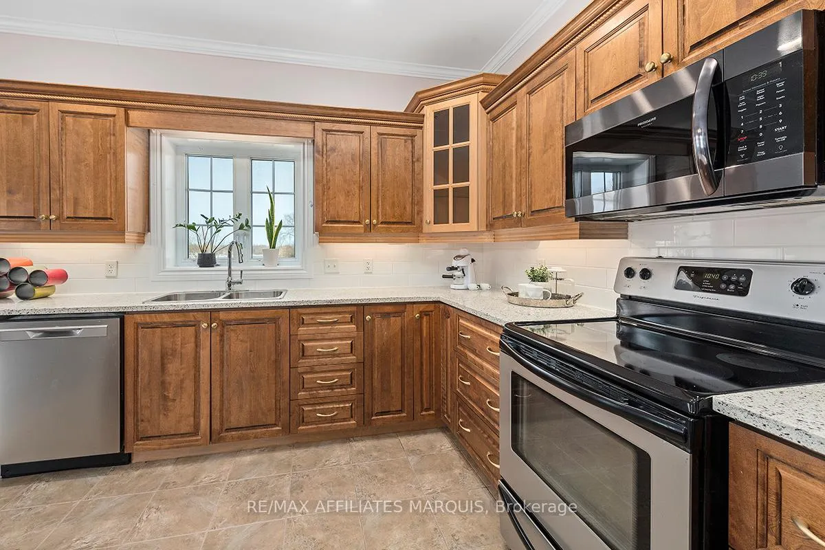 Photo 17 of Unit Unit 4, 98 Queen Street, Smiths Falls — HOMEH