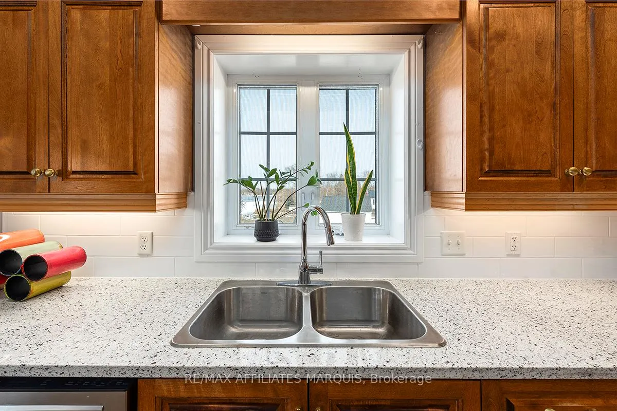 Photo 20 of Unit Unit 4, 98 Queen Street, Smiths Falls — HOMEH