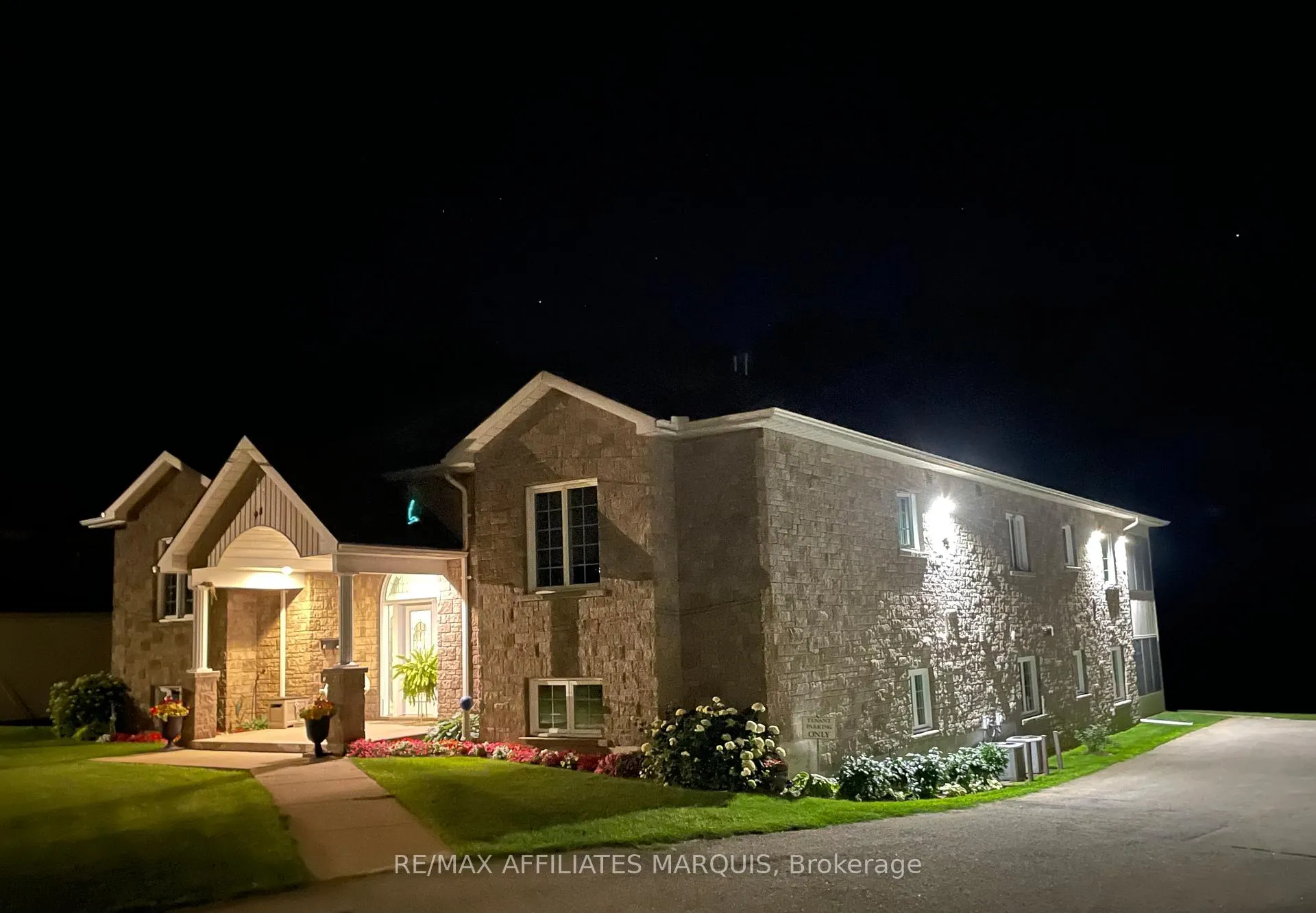 Photo 35 of Unit Unit 4, 98 Queen Street, Smiths Falls — HOMEH
