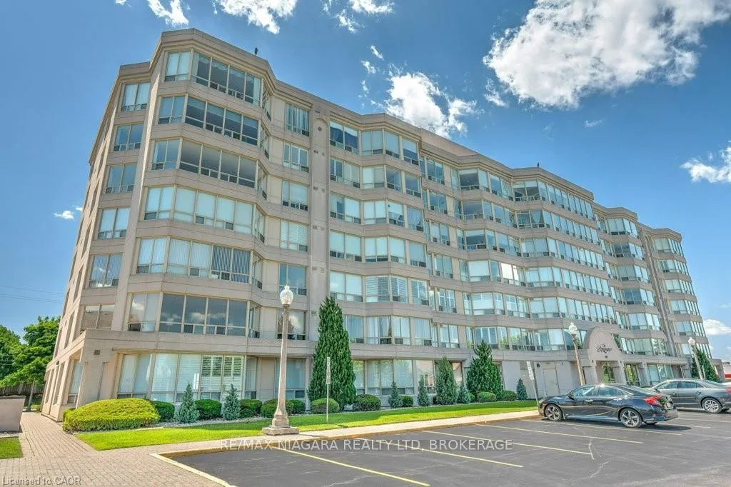 Front of Unit 703, 495 8 Highway