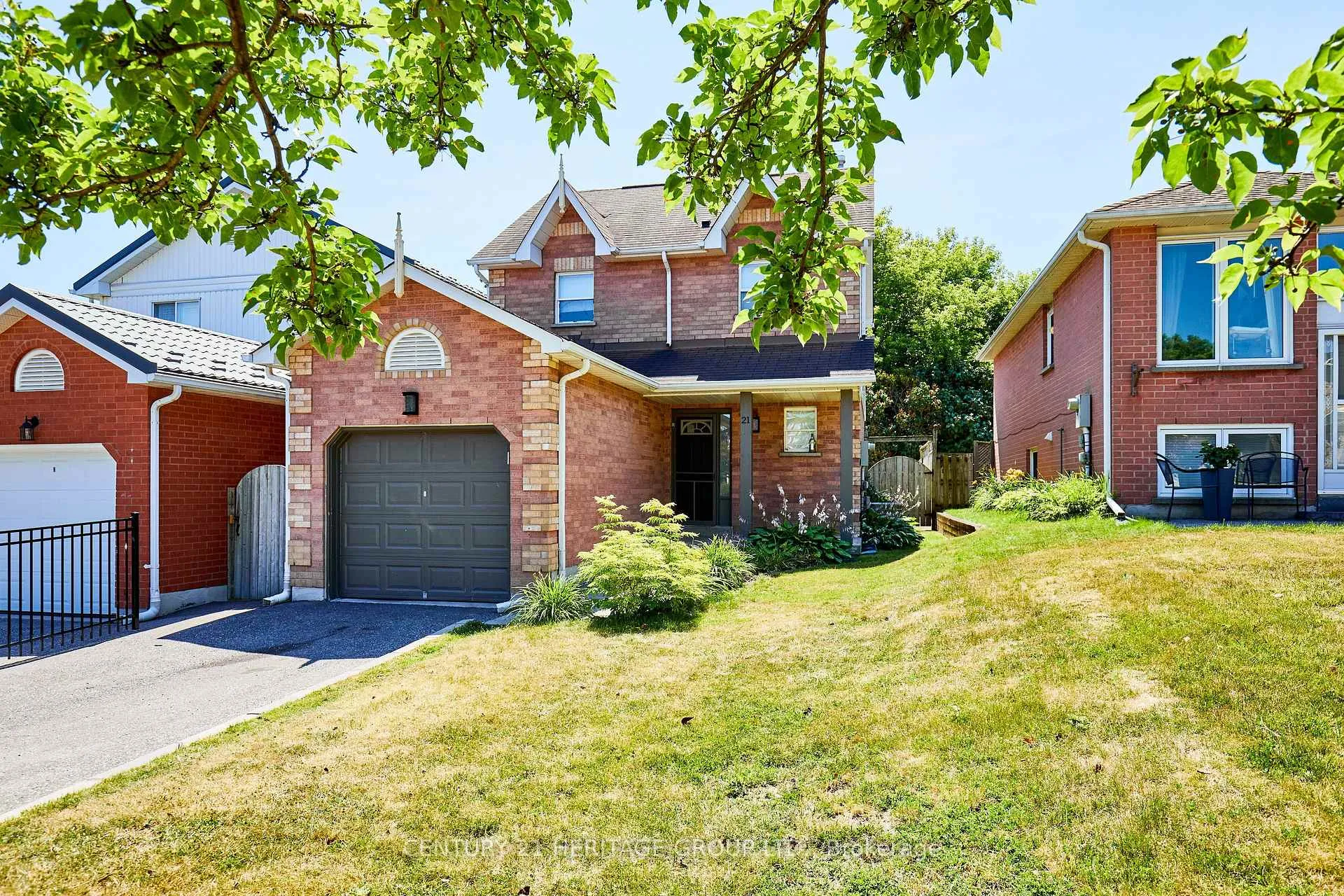 Photo 2 of 21 Tucker Road, Clarington, Bowmanville — HOMEH