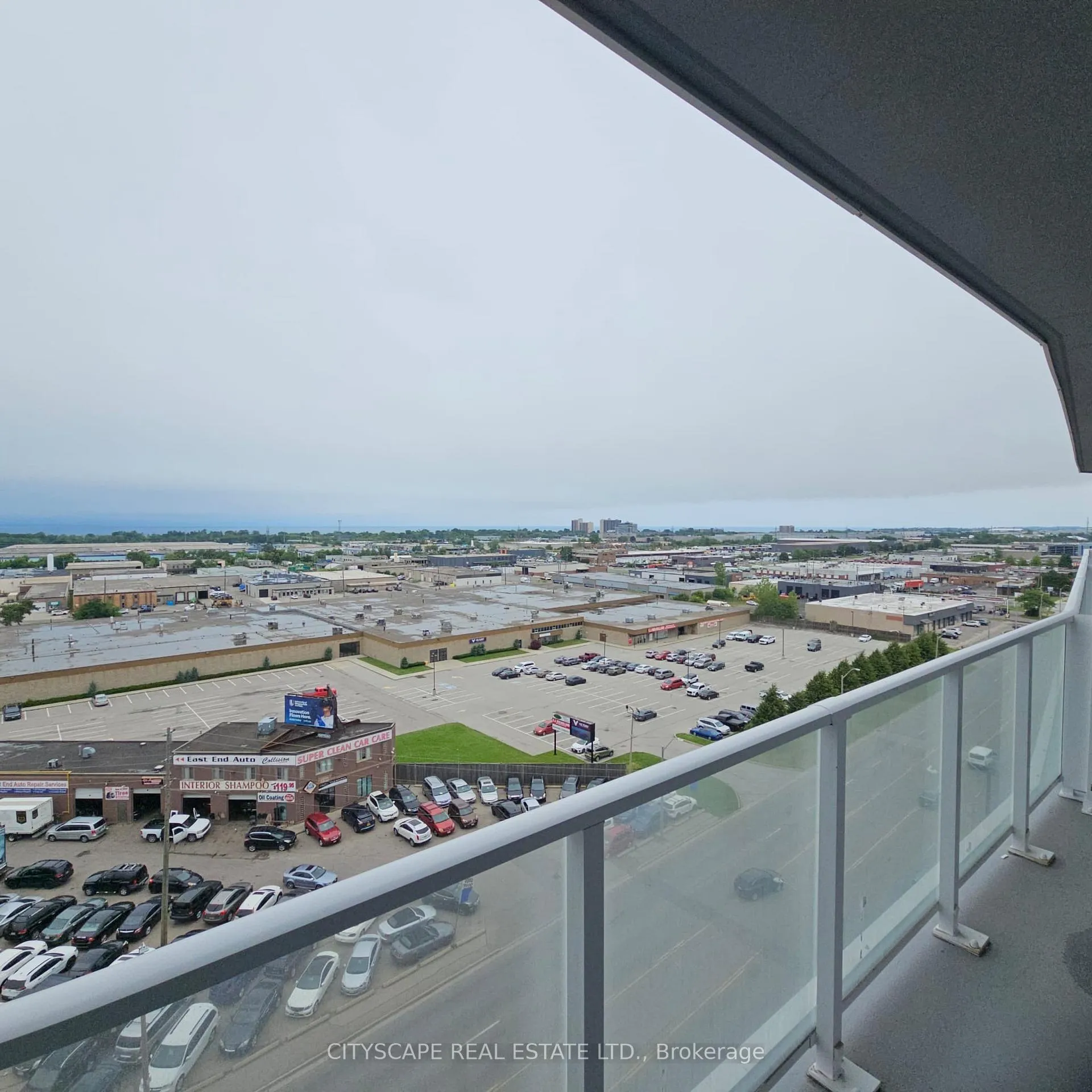 Photo 8 of Unit 913, 2782 Barton Street E, Hamilton, Riverdale — HOMEH