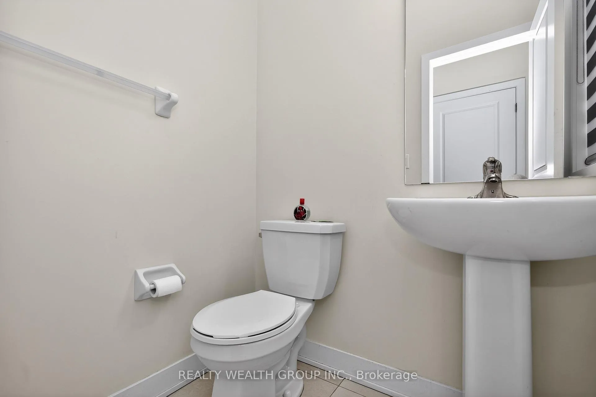 Photo 16 of 803 Griffin Trail, Peterborough, Monaghan Ward 2 — HOMEH