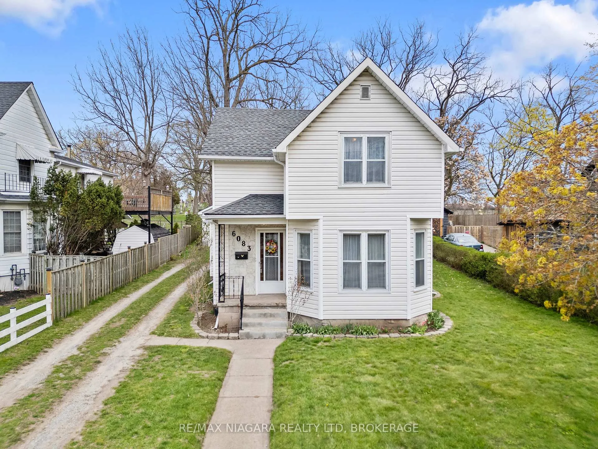 Photo 1 of 6083 Barker Street, Niagara Falls, Dorchester — HOMEH
