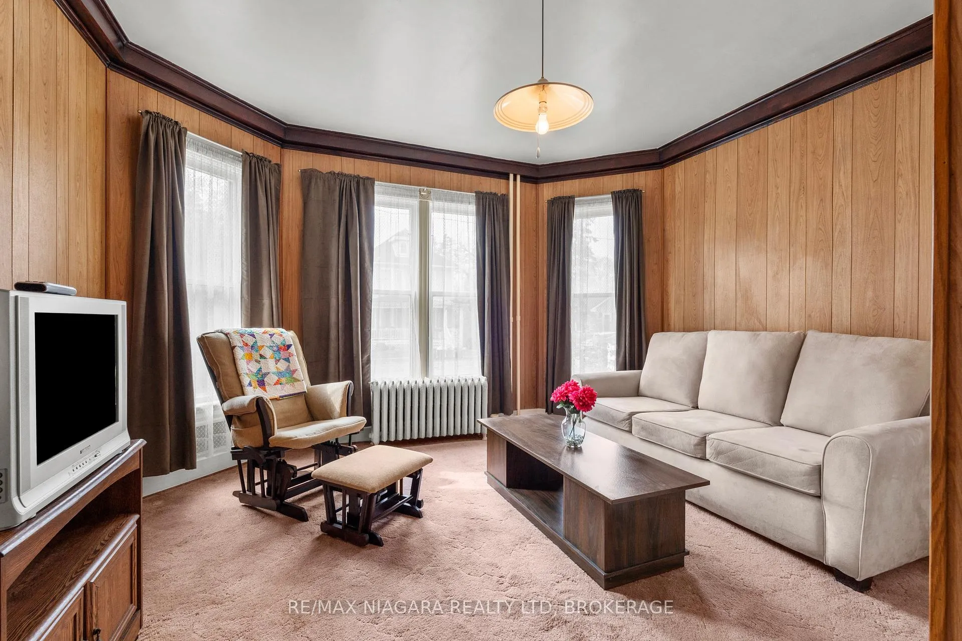 Photo 9 of 6083 Barker Street, Niagara Falls, Dorchester — HOMEH