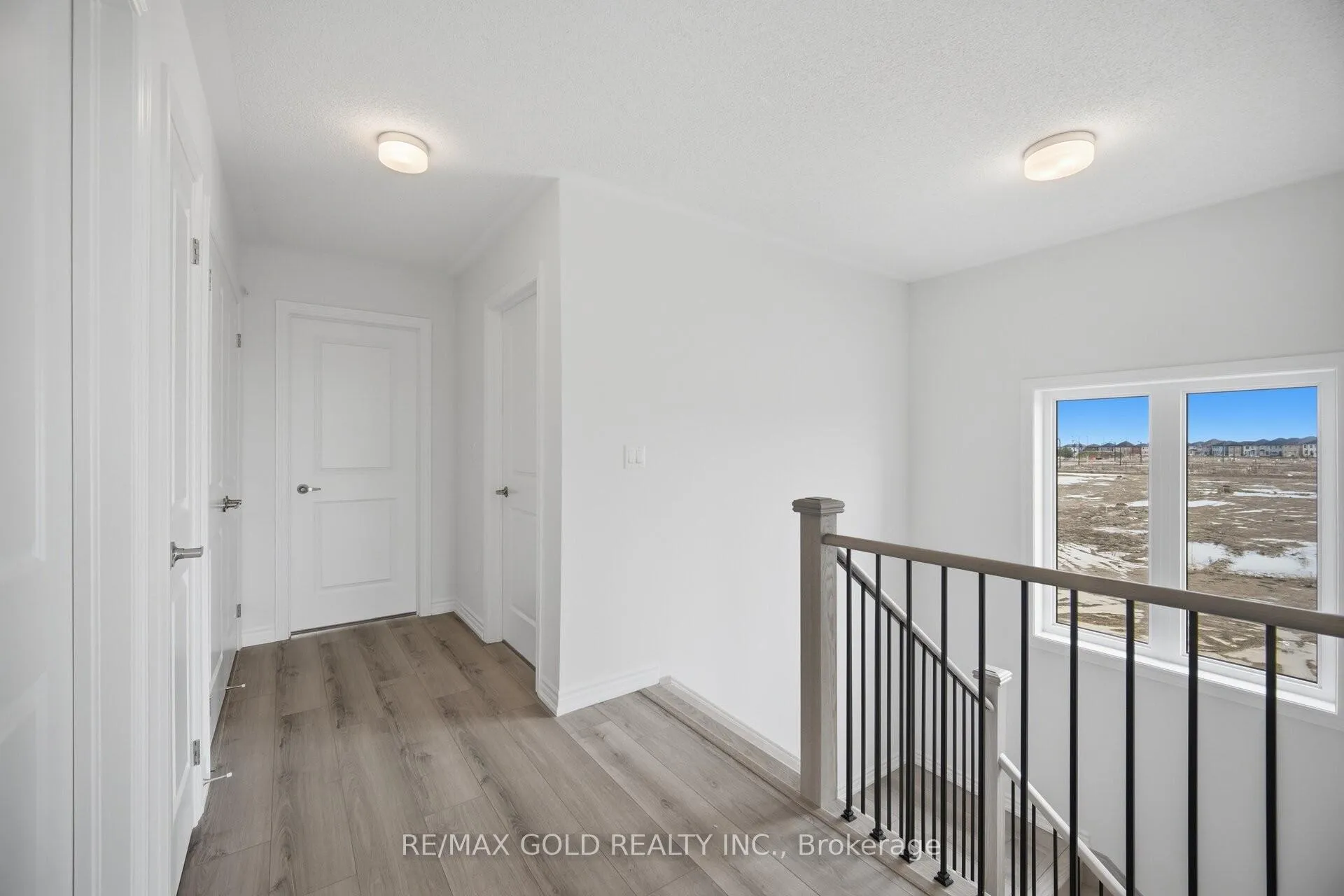 Photo 12 of 31 Watkins Road, Brampton, Sandringham-Wellington North — HOMEH