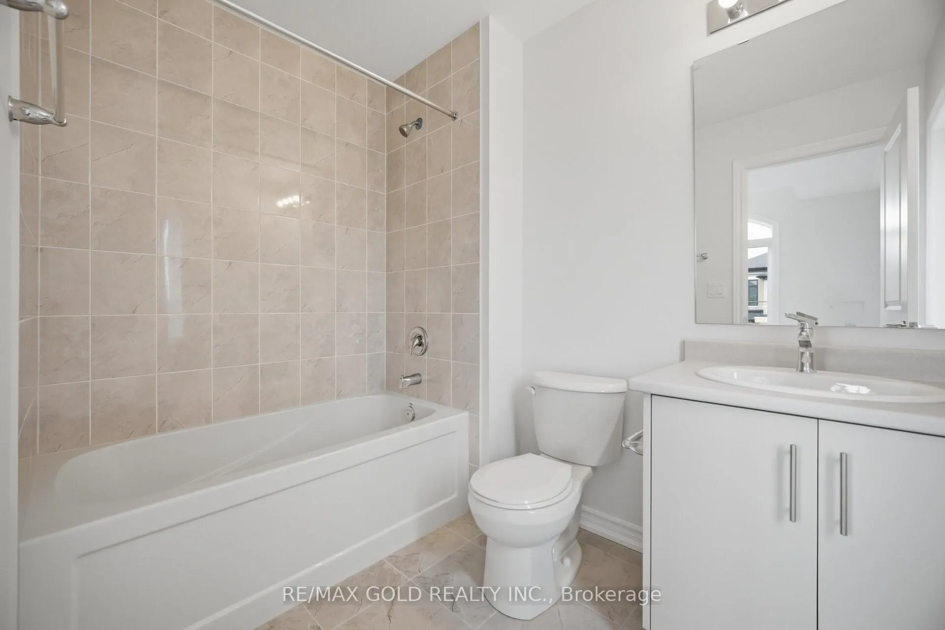 Photo 16 of 31 Watkins Road, Brampton, Sandringham-Wellington North — HOMEH