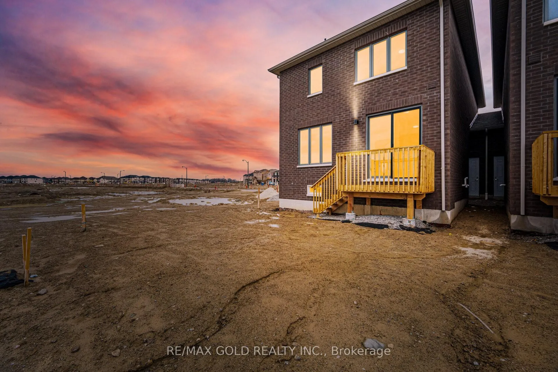 Photo 22 of 31 Watkins Road, Brampton, Sandringham-Wellington North — HOMEH