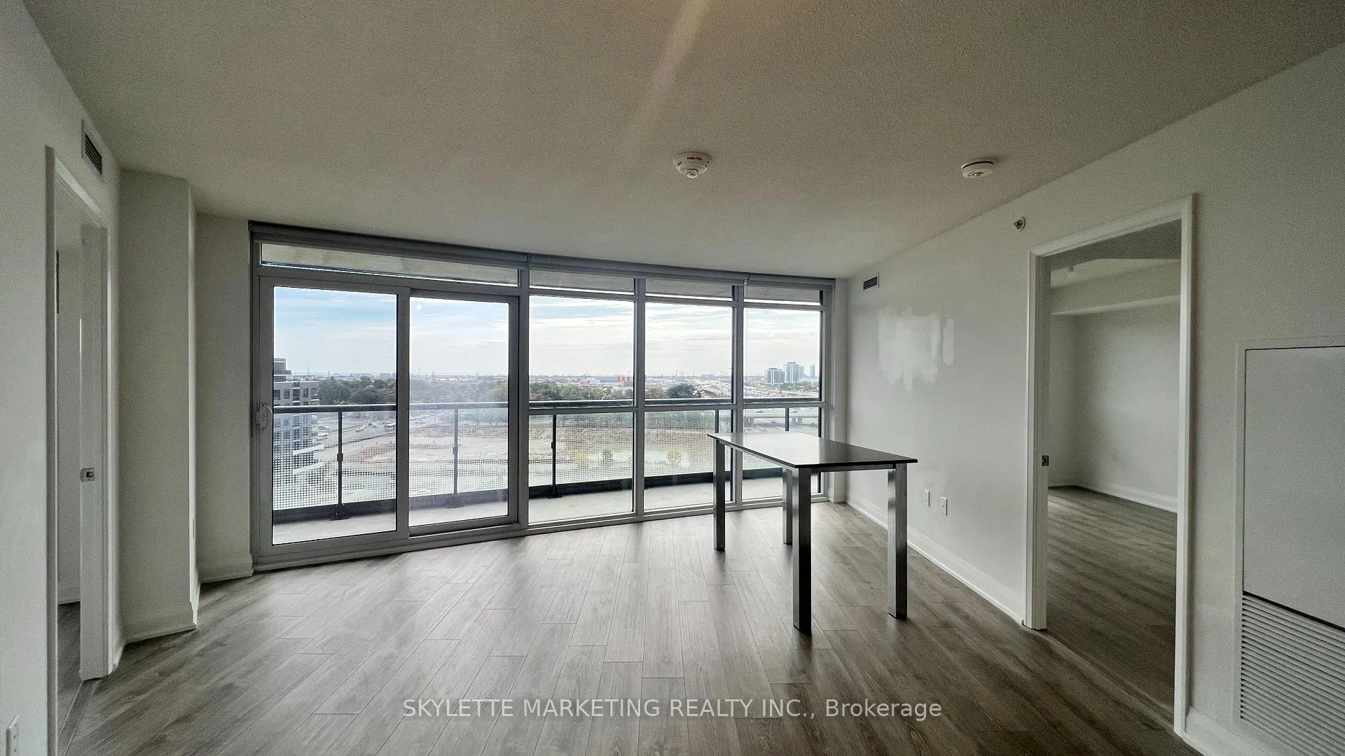 Photo 34 of Unit 908, 30 Gibbs Road, Etobicoke, Islington-City Centre West — HOMEH