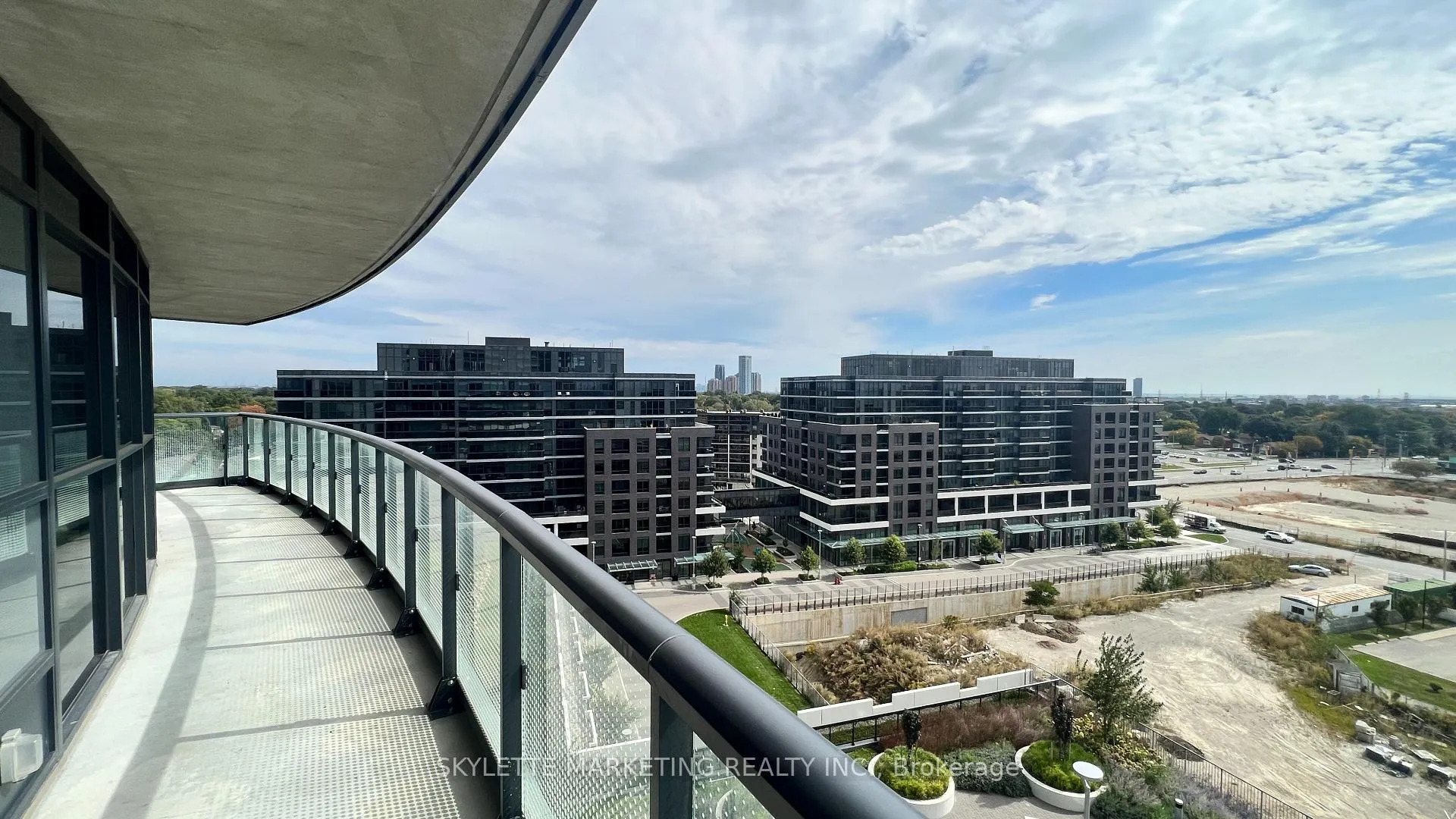 Photo 44 of Unit 908, 30 Gibbs Road, Etobicoke, Islington-City Centre West — HOMEH