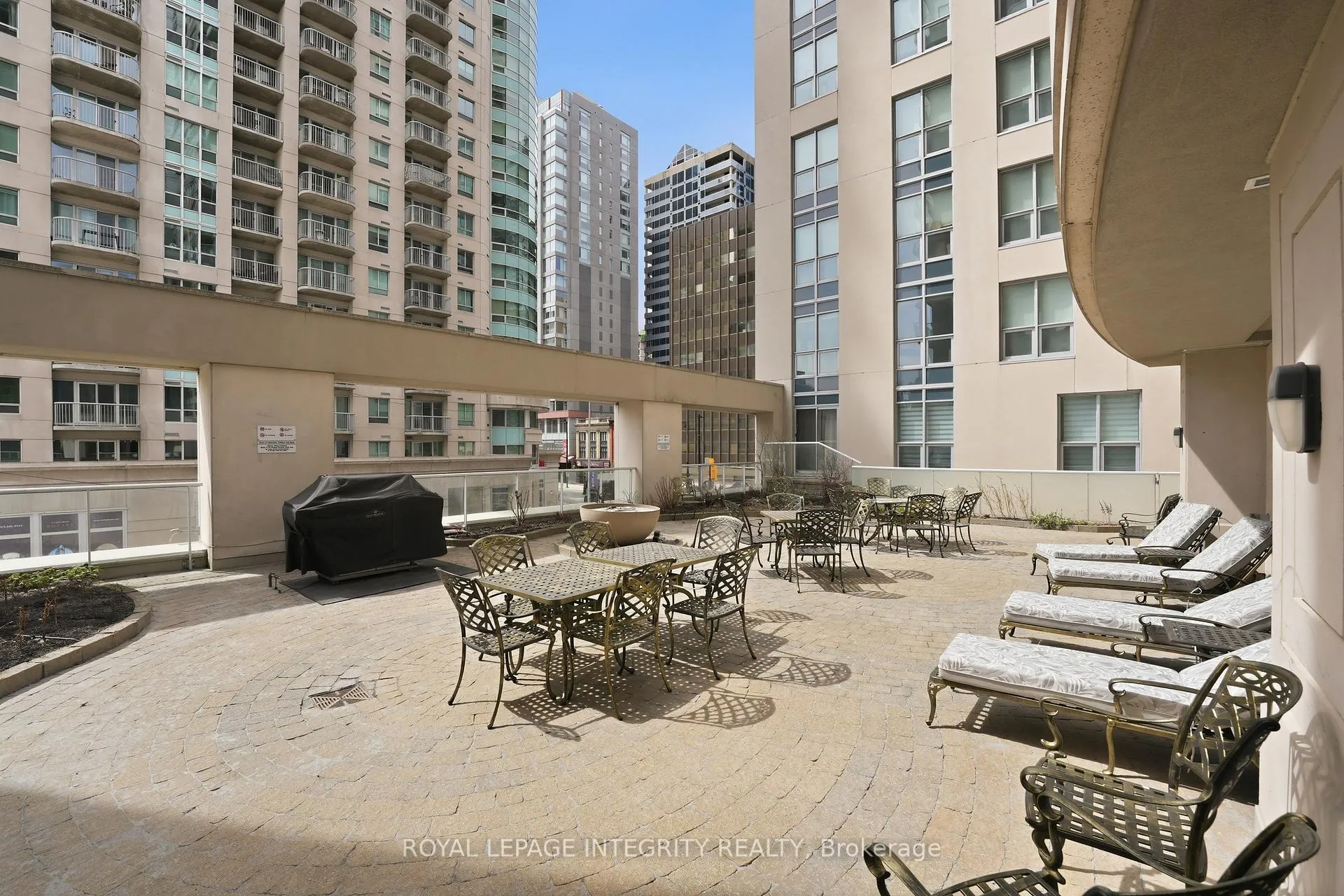 Photo 19 of Unit 2403, 242 Rideau Street, Ottawa, Sandy Hill — HOMEH