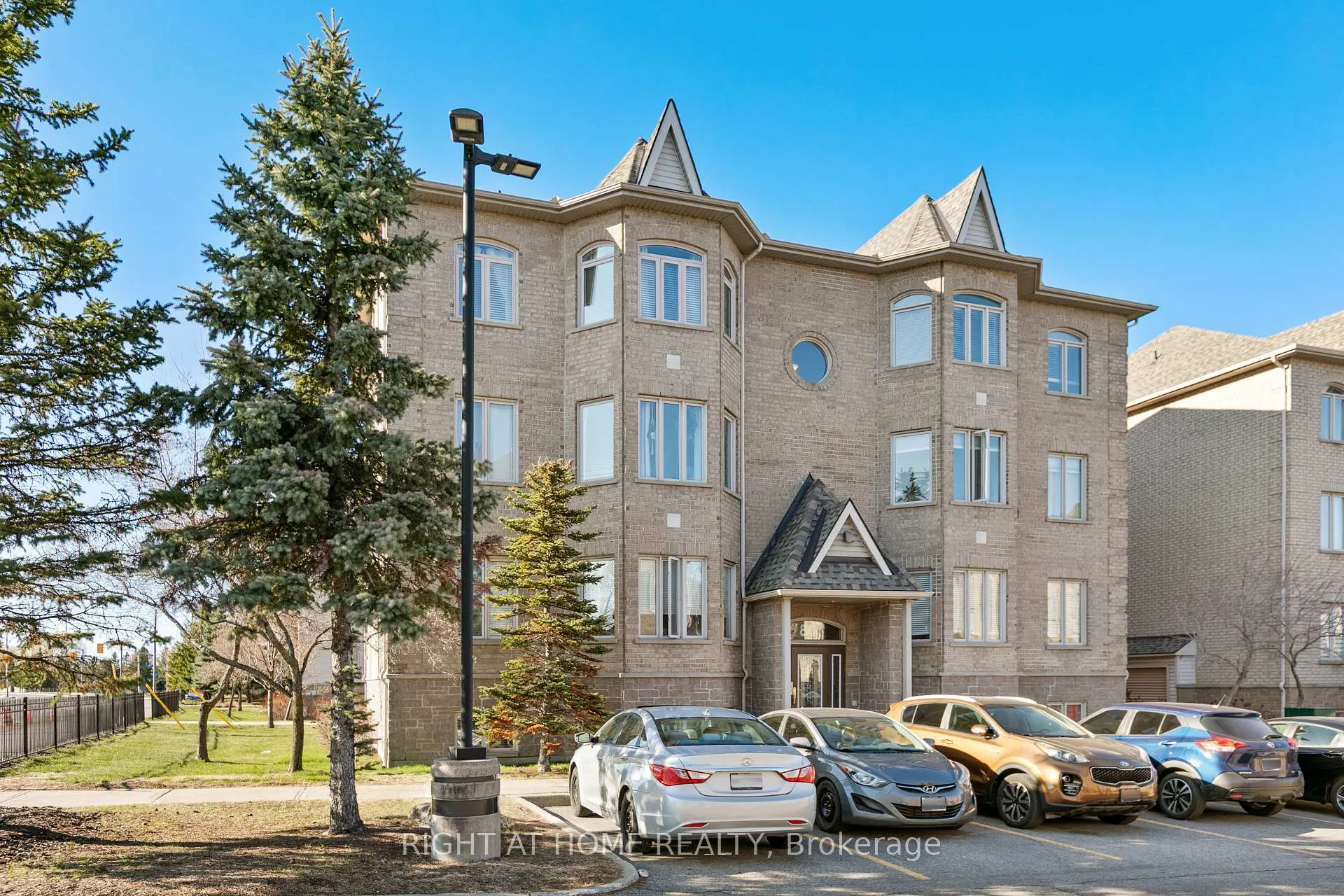 Photo 1 of 80 Briargate Private, Ottawa, Springridge/East Village — HOMEH