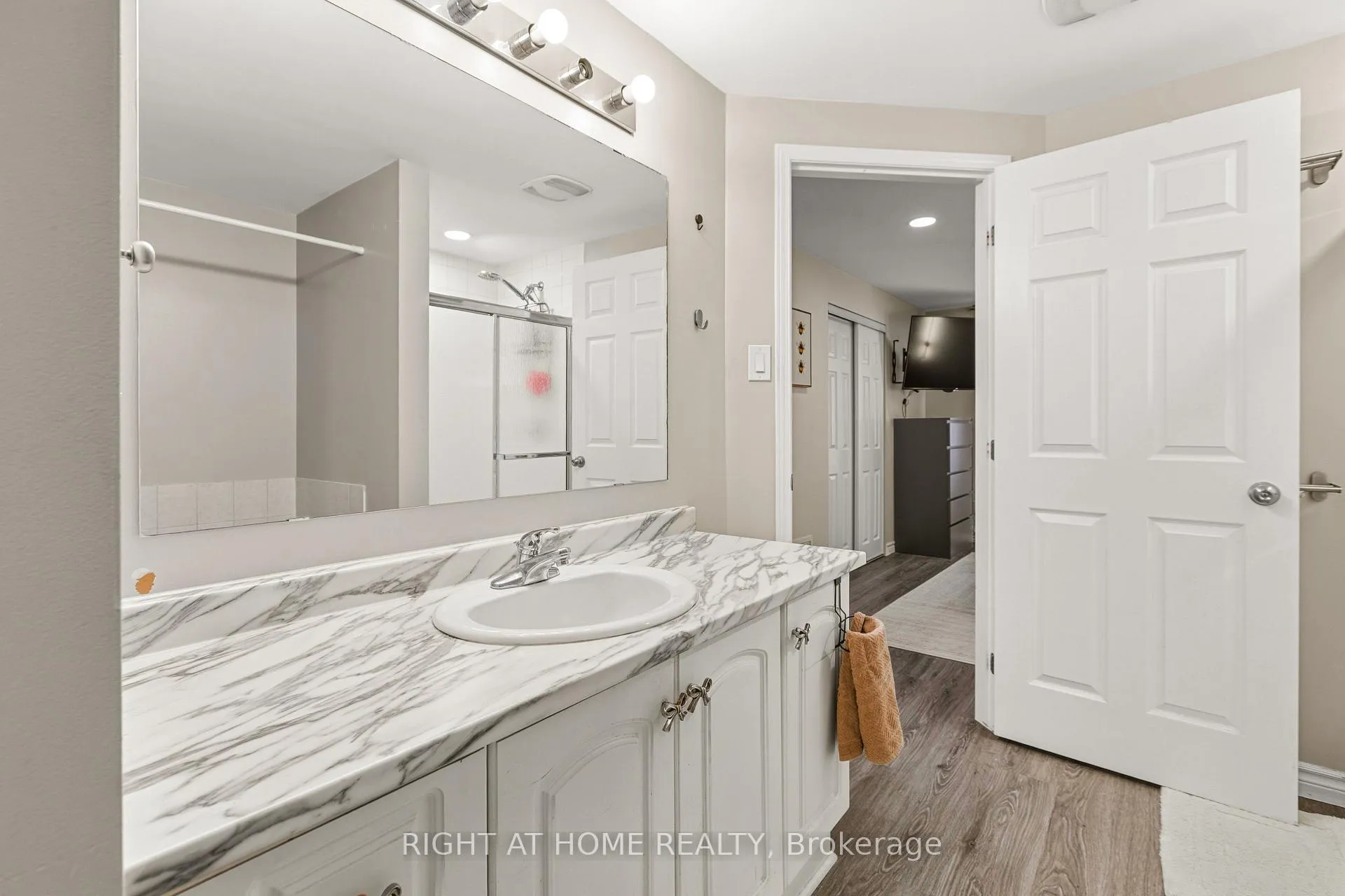 Photo 19 of 80 Briargate Private, Ottawa, Springridge/East Village — HOMEH
