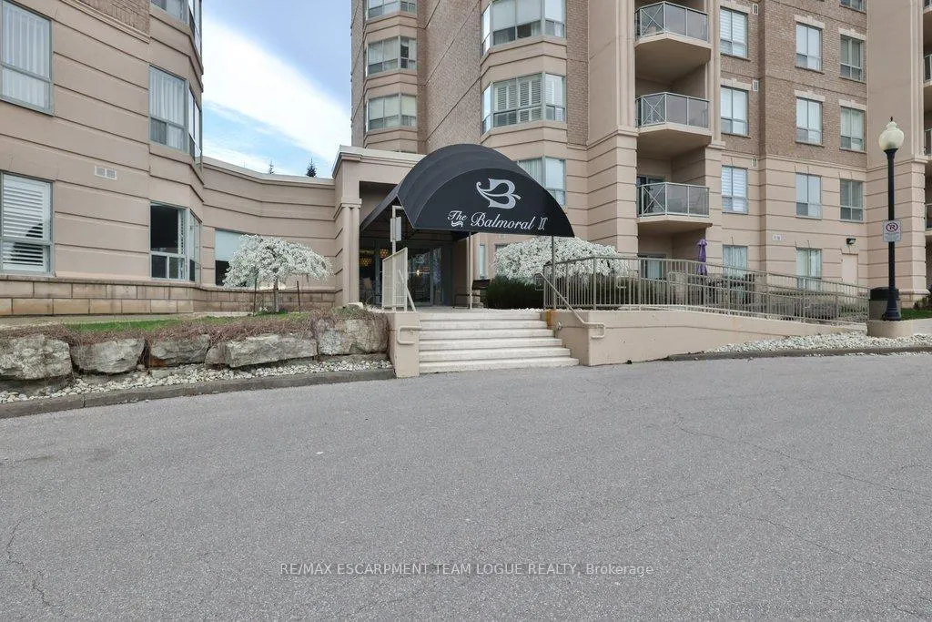 Photo 2 of Unit 317, 2085 Amherst Heights Drive, Burlington, Mountainside — HOMEH