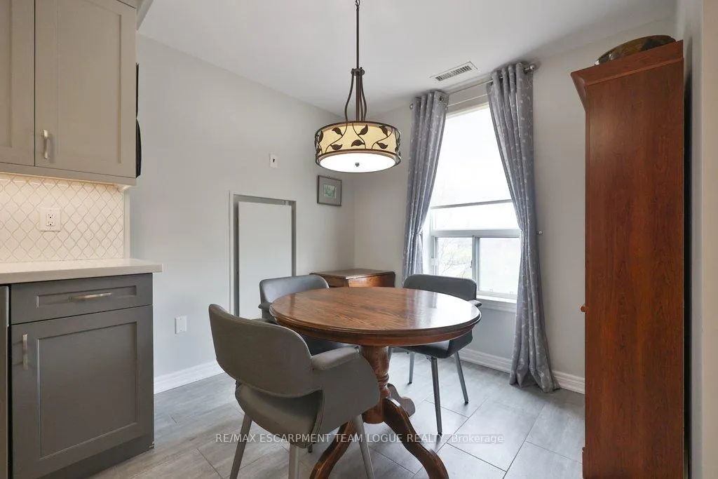Photo 12 of Unit 317, 2085 Amherst Heights Drive, Burlington, Mountainside — HOMEH