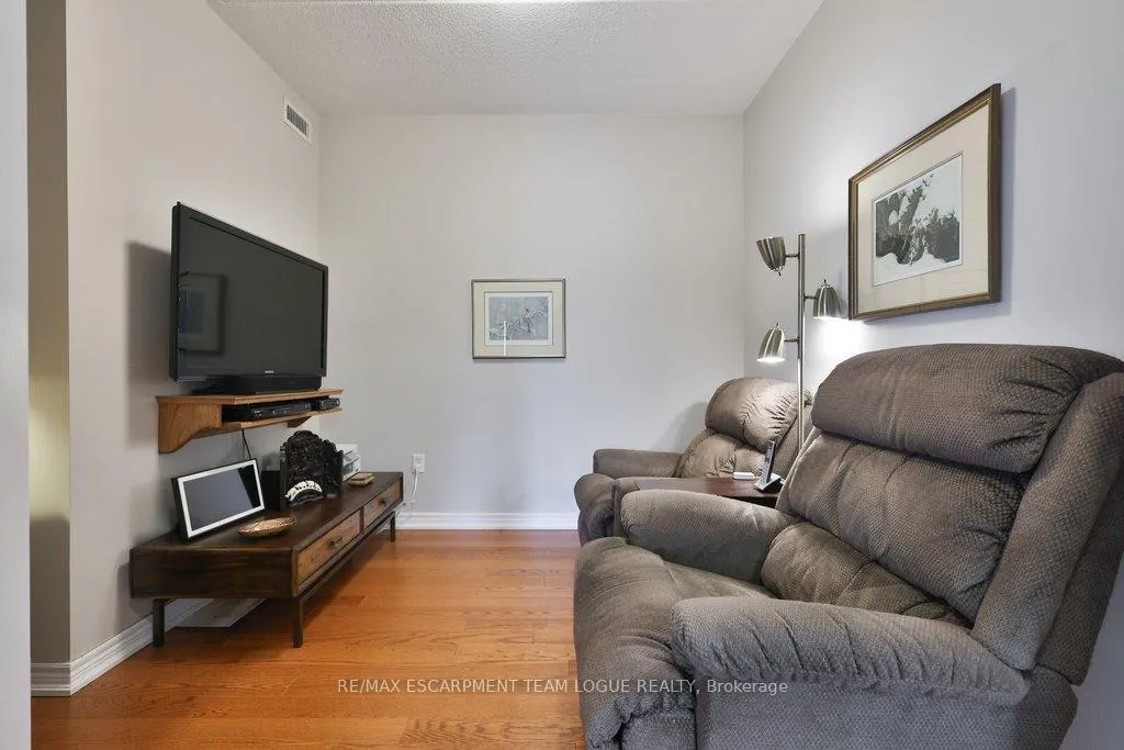 Photo 19 of Unit 317, 2085 Amherst Heights Drive, Burlington, Mountainside — HOMEH