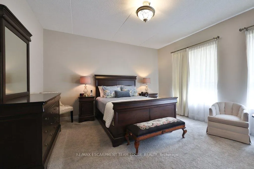 Photo 21 of Unit 317, 2085 Amherst Heights Drive, Burlington, Mountainside — HOMEH