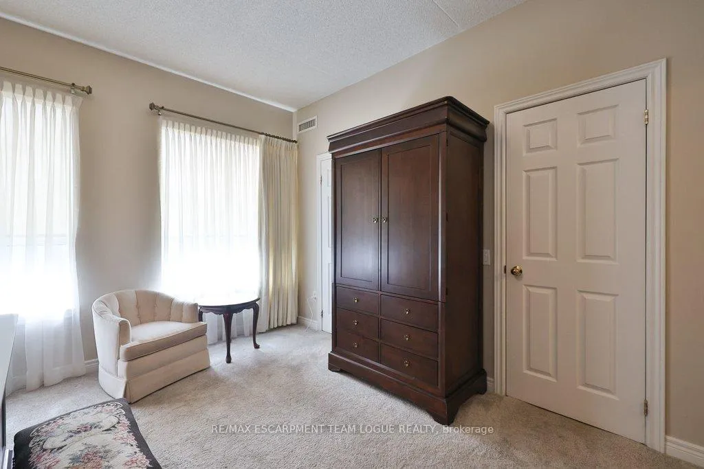 Photo 23 of Unit 317, 2085 Amherst Heights Drive, Burlington, Mountainside — HOMEH