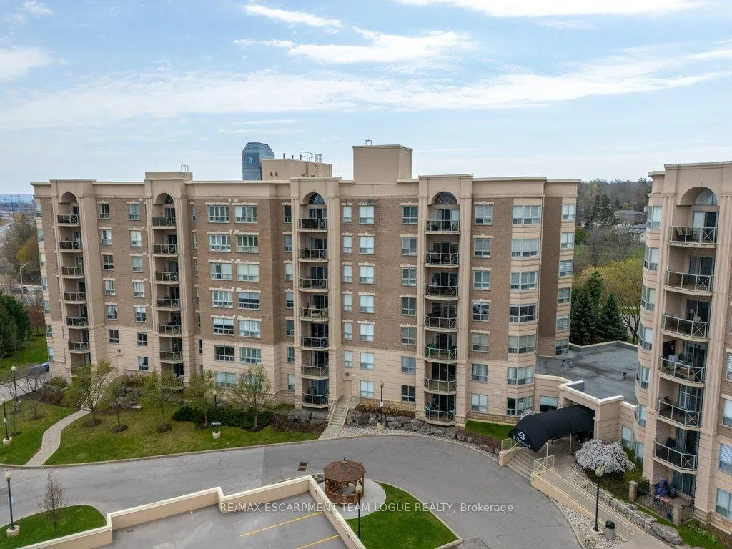 Photo 35 of Unit 317, 2085 Amherst Heights Drive, Burlington, Mountainside — HOMEH