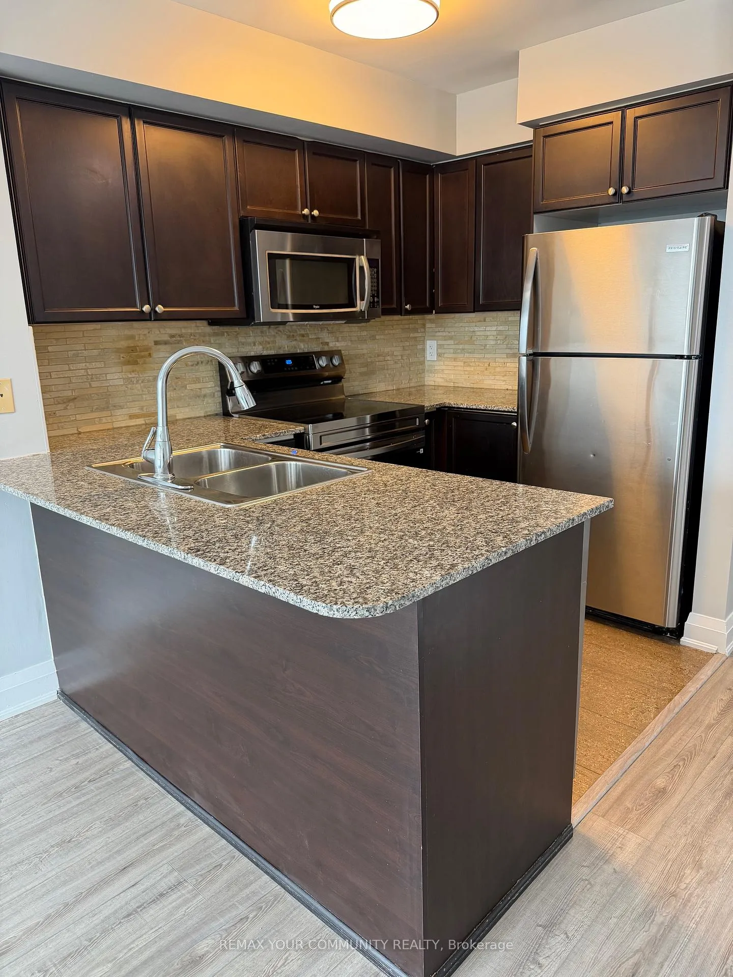 Photo 2 of Unit 1004, 30 North Park Road, Vaughan, Beverley Glen — HOMEH