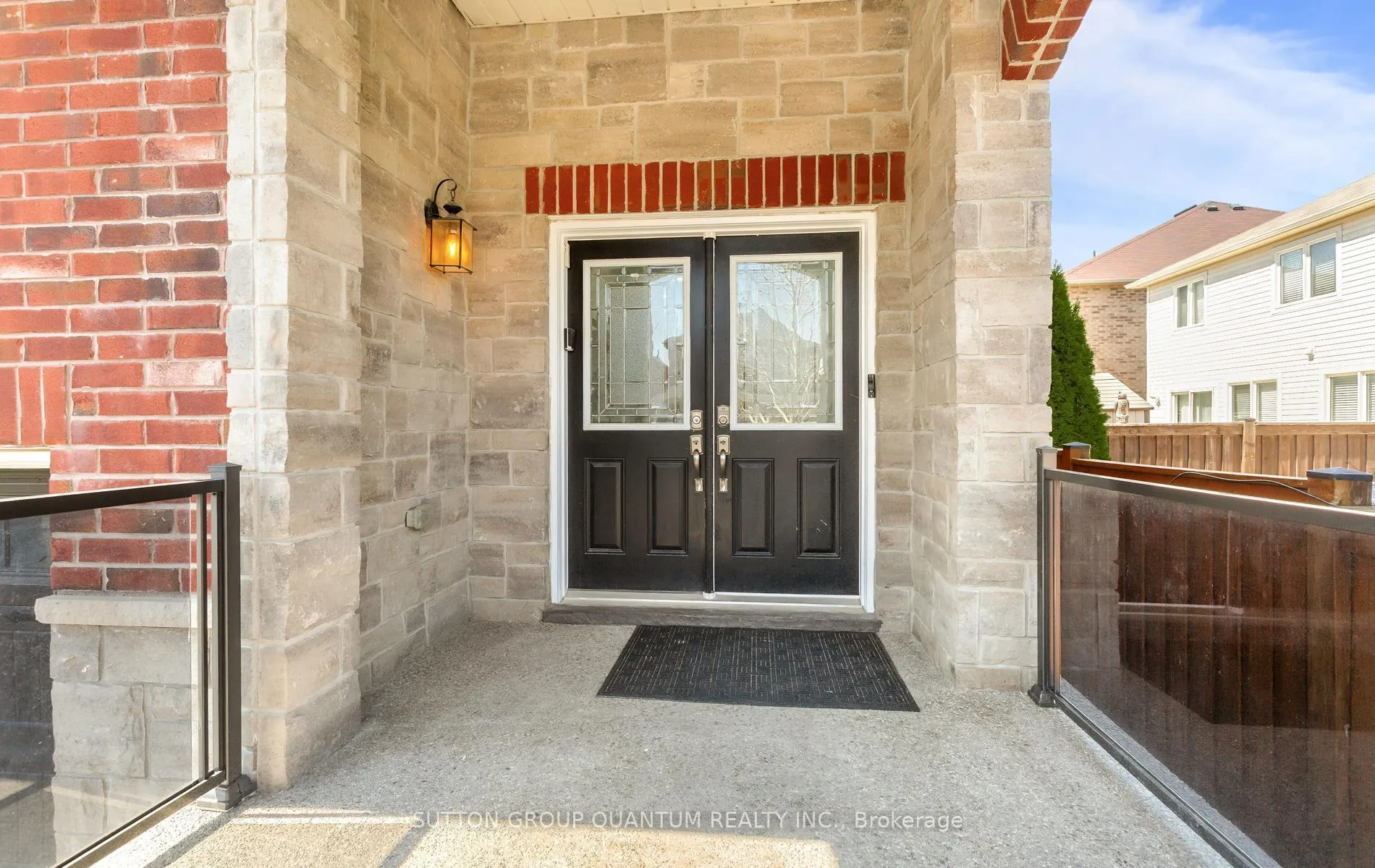 Photo 4 of 313 Bessborough Drive, Milton, Harrison — HOMEH
