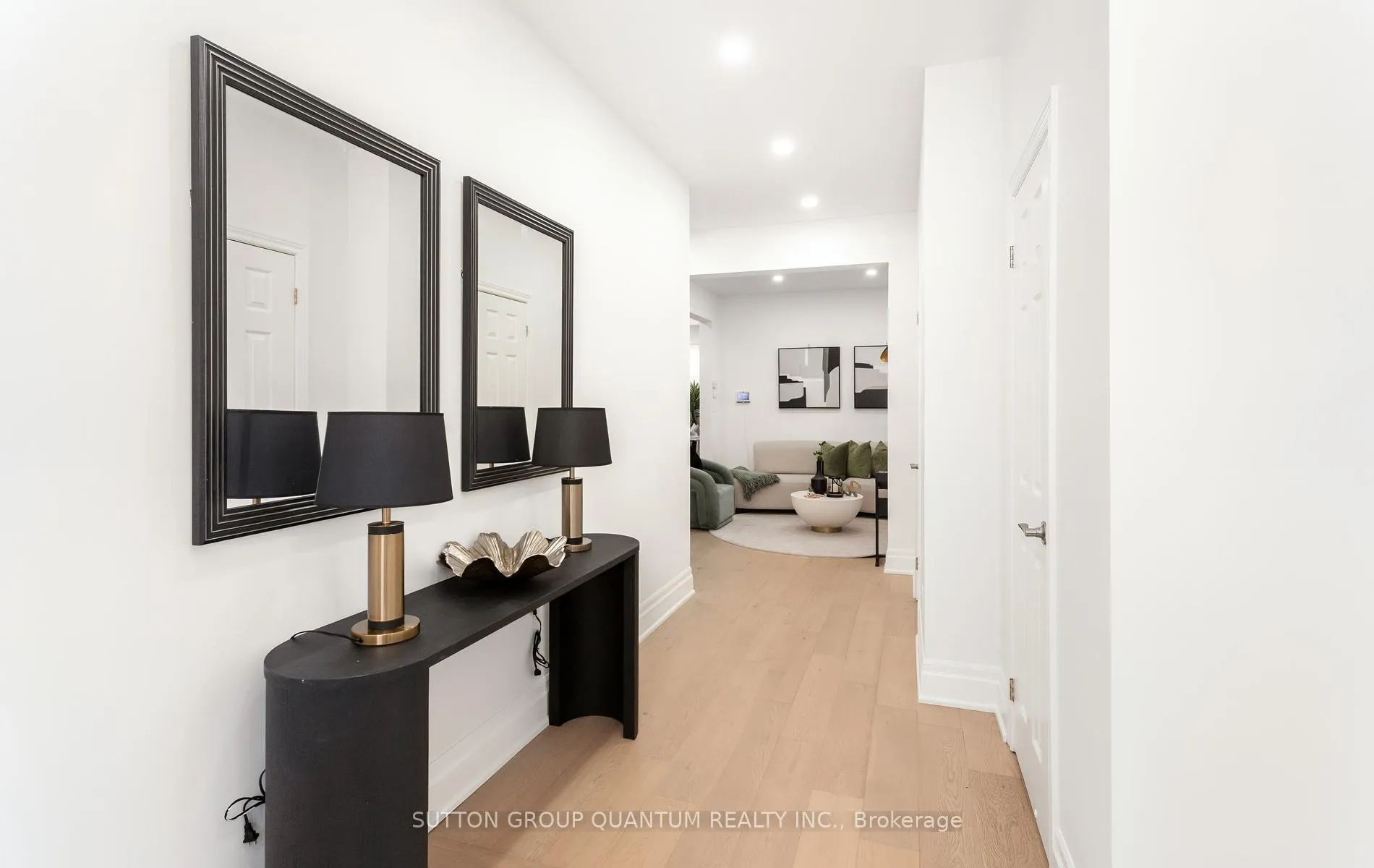Photo 5 of 313 Bessborough Drive, Milton, Harrison — HOMEH
