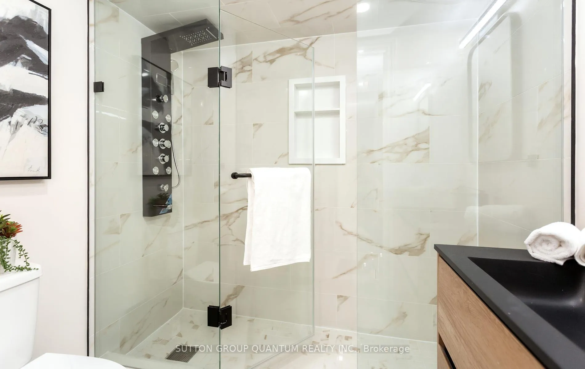 Photo 28 of 313 Bessborough Drive, Milton, Harrison — HOMEH