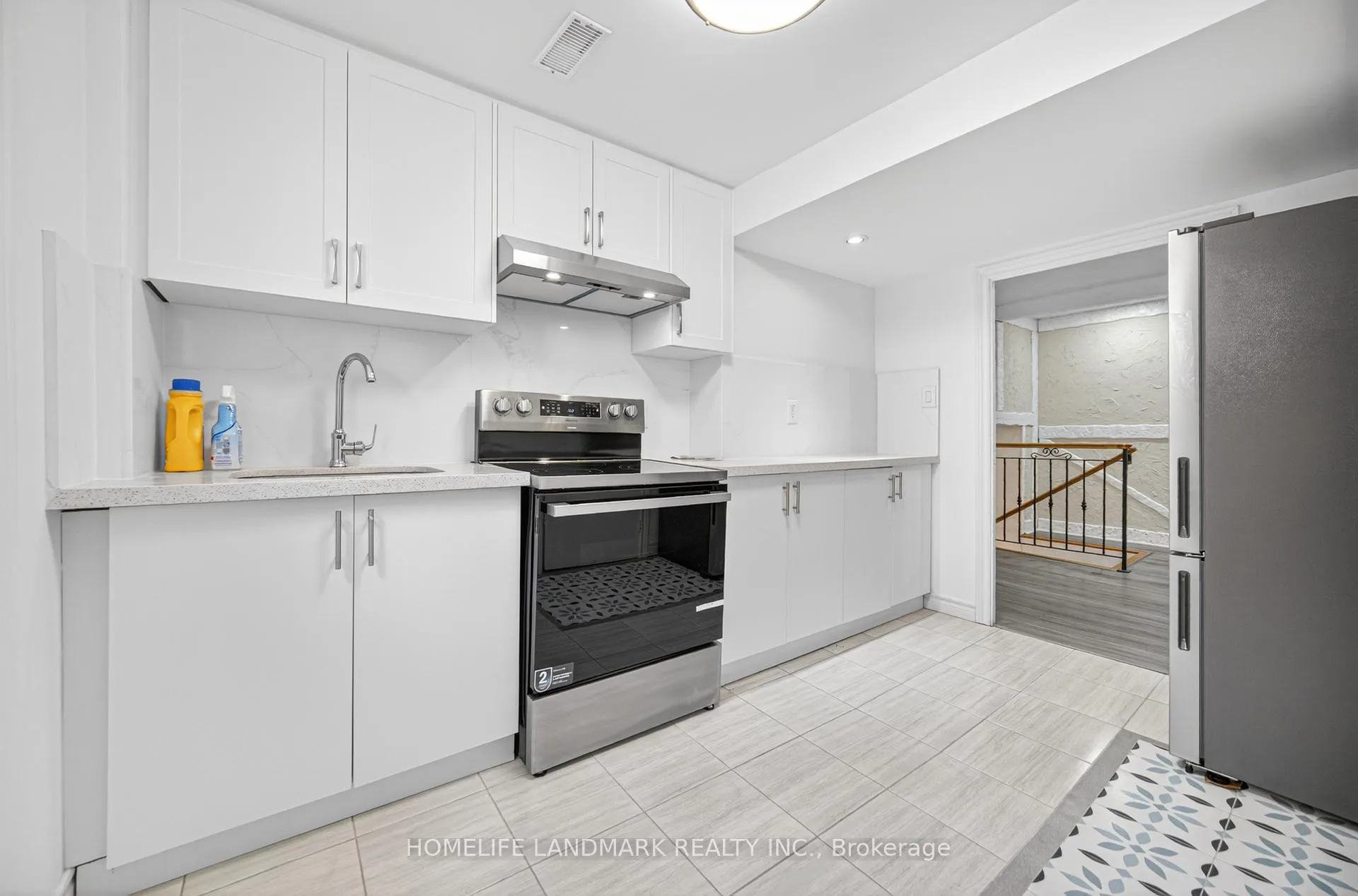 Photo 5 of 6 Willowgate Drive, Markham, Bullock — HOMEH