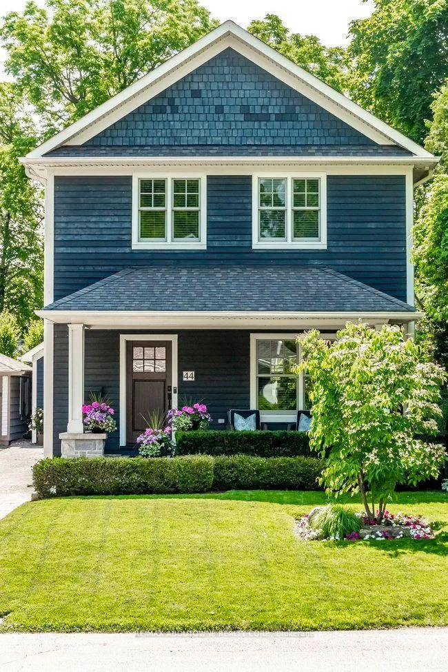 Photo 2 of 44 Head Street, Oakville, Central — HOMEH