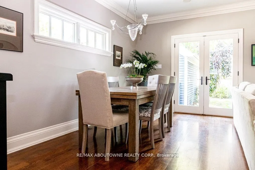 Photo 21 of 44 Head Street, Oakville, Central — HOMEH