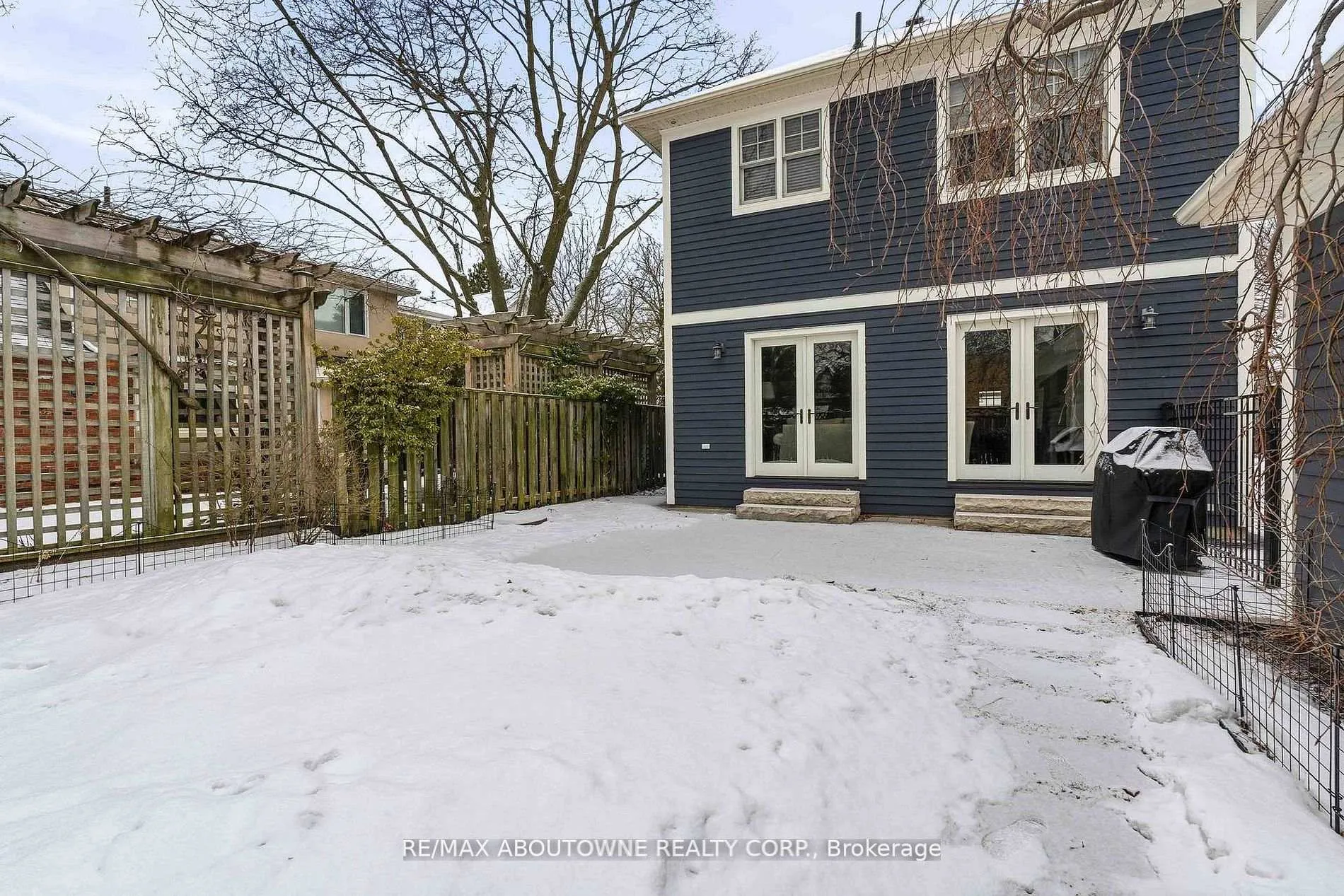 Photo 39 of 44 Head Street, Oakville, Central — HOMEH