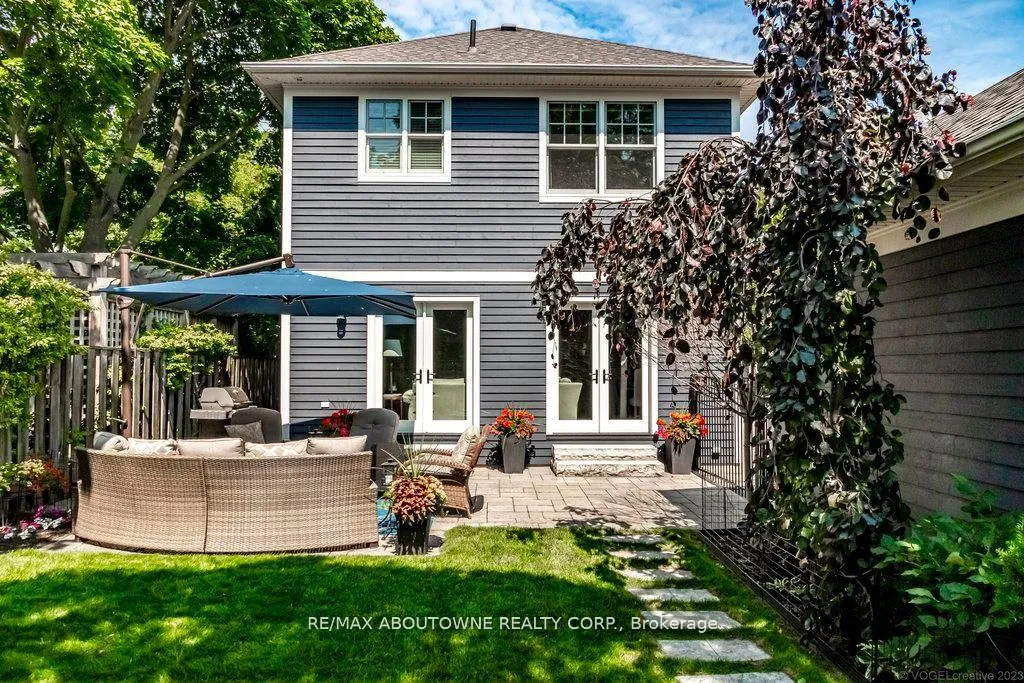 Photo 41 of 44 Head Street, Oakville, Central — HOMEH
