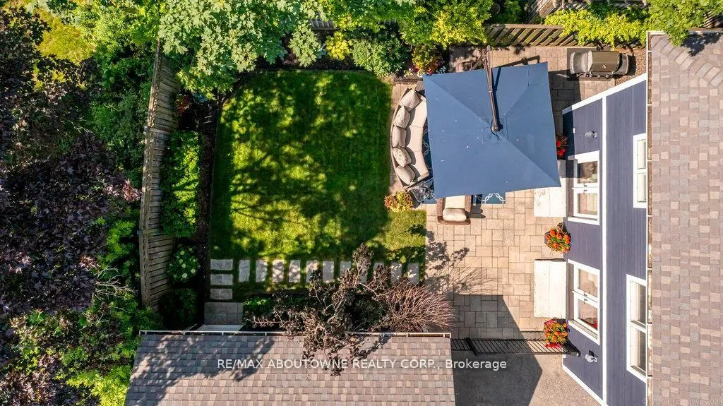 Photo 46 of 44 Head Street, Oakville, Central — HOMEH